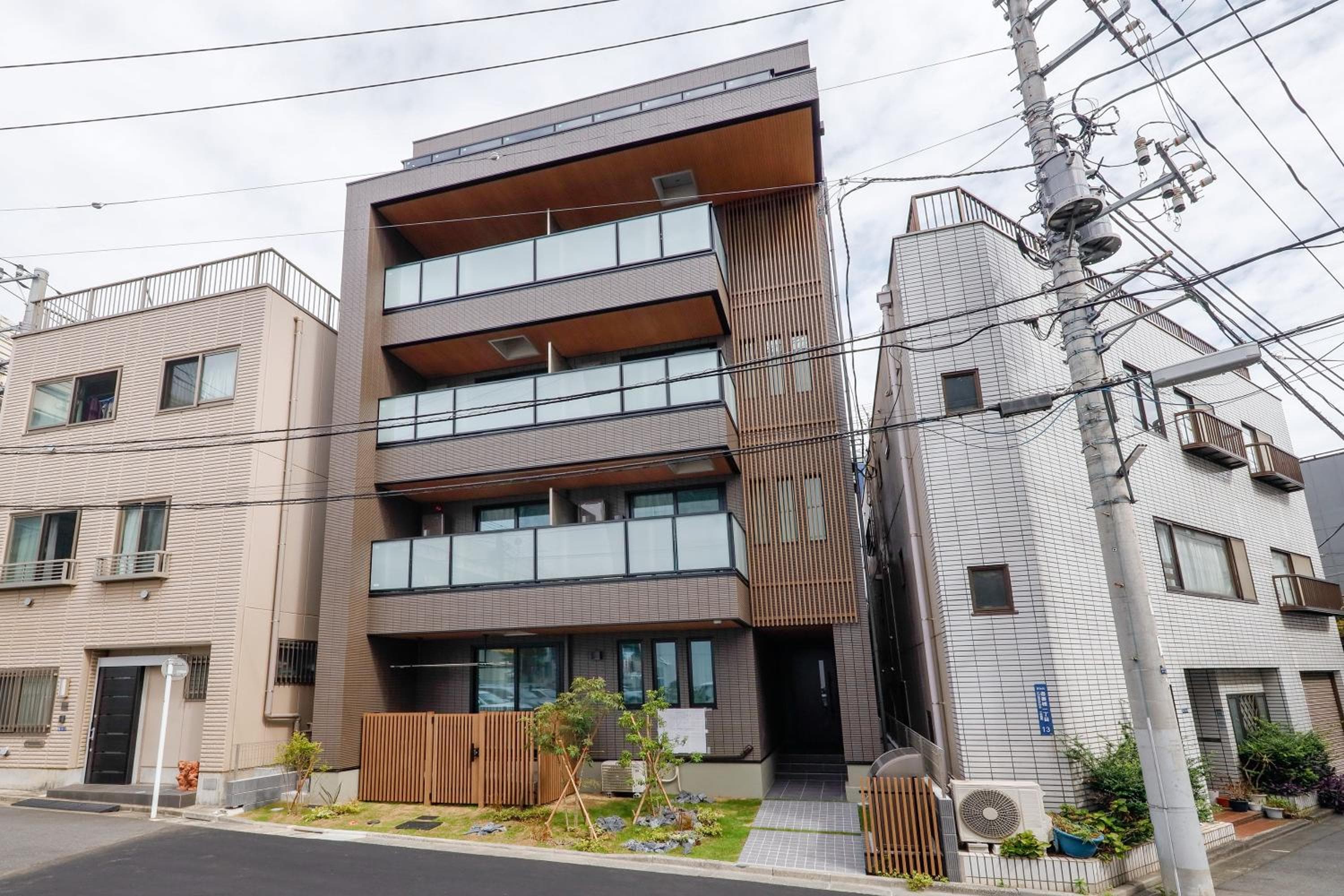 AI Grandir Azumabashi by Tranova, Tokyo