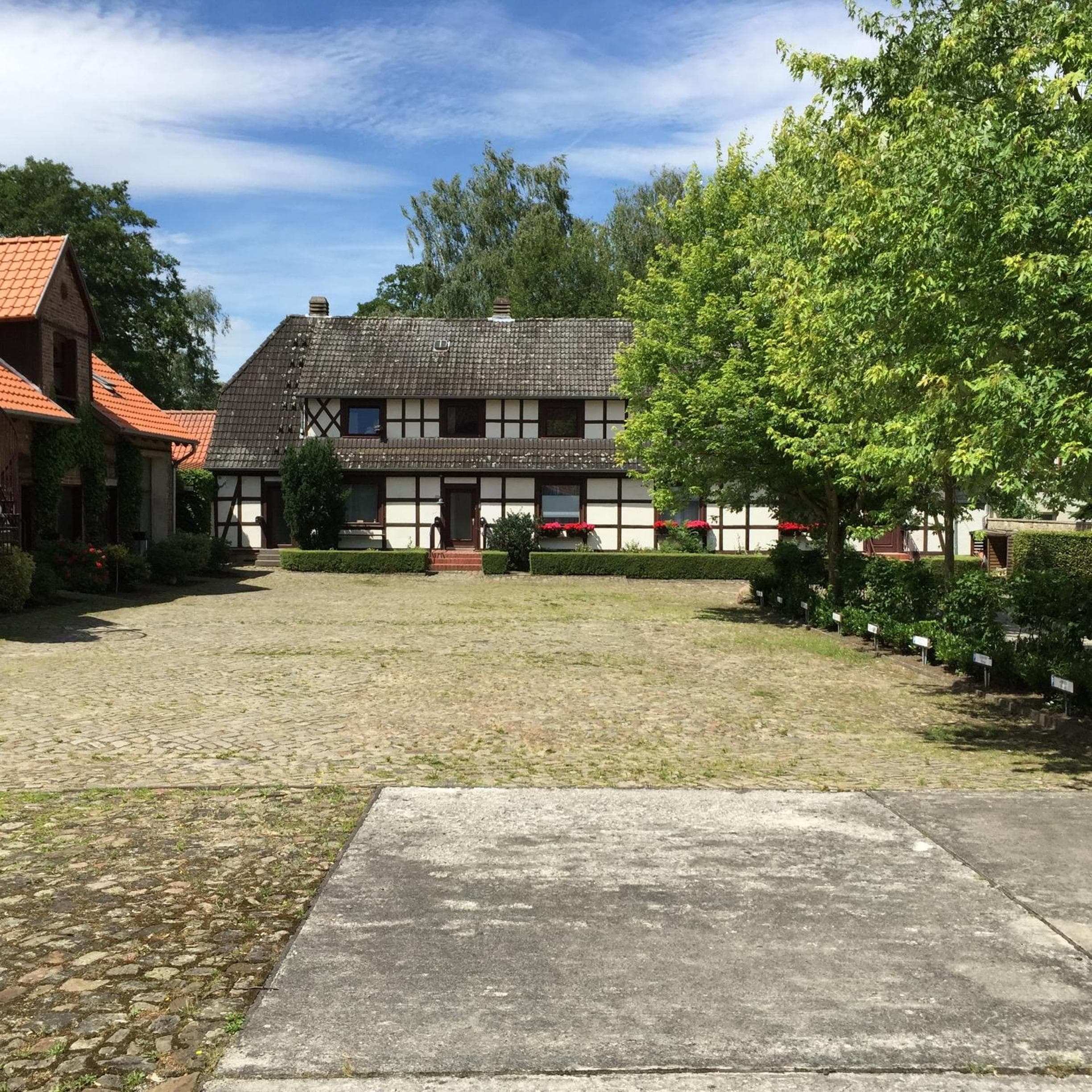 Engels Hof, Wolfsburg