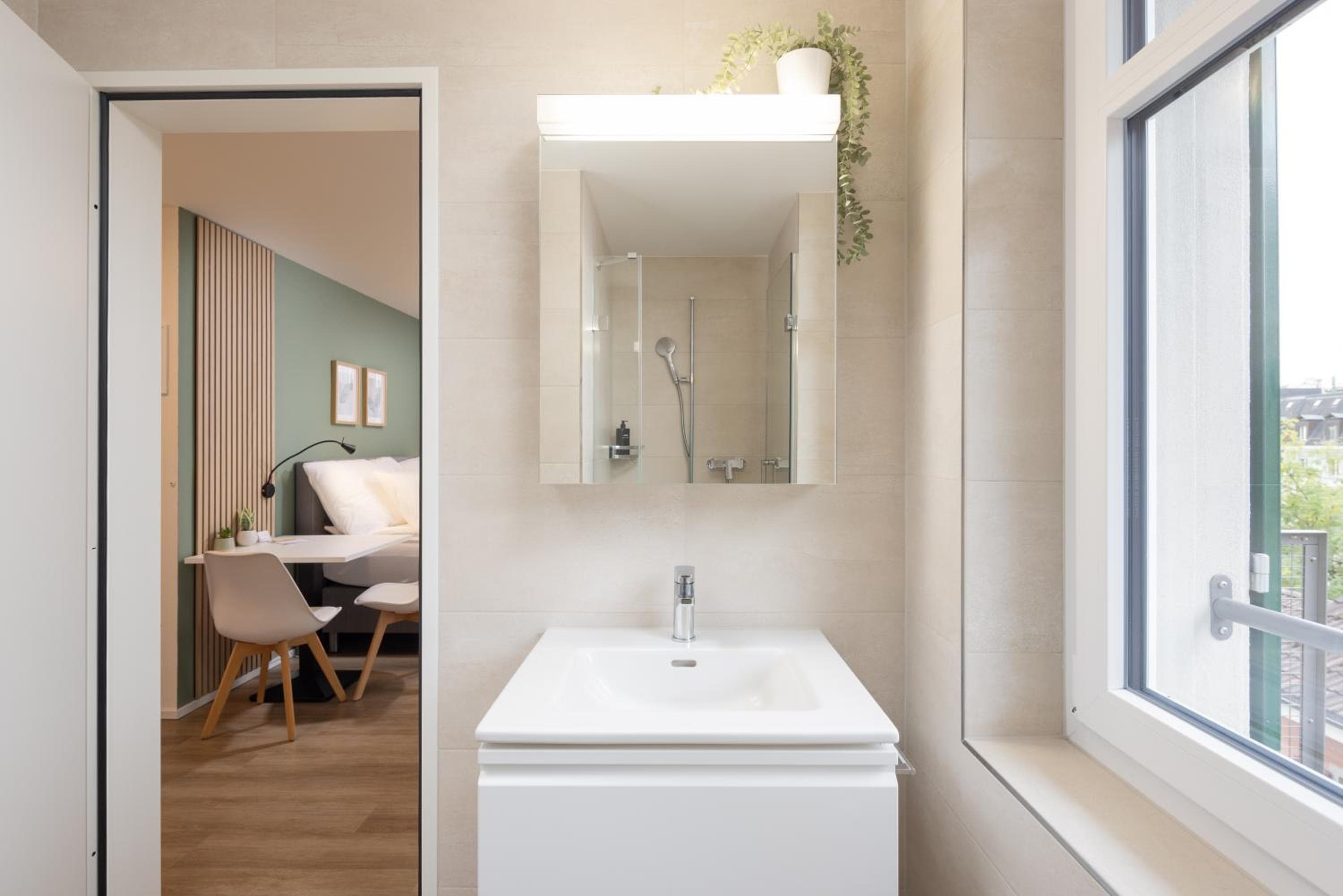 STAYY Nº7 Suites & Studios - Premium Apartments 24h Self Check-in, Zürich, photo 3