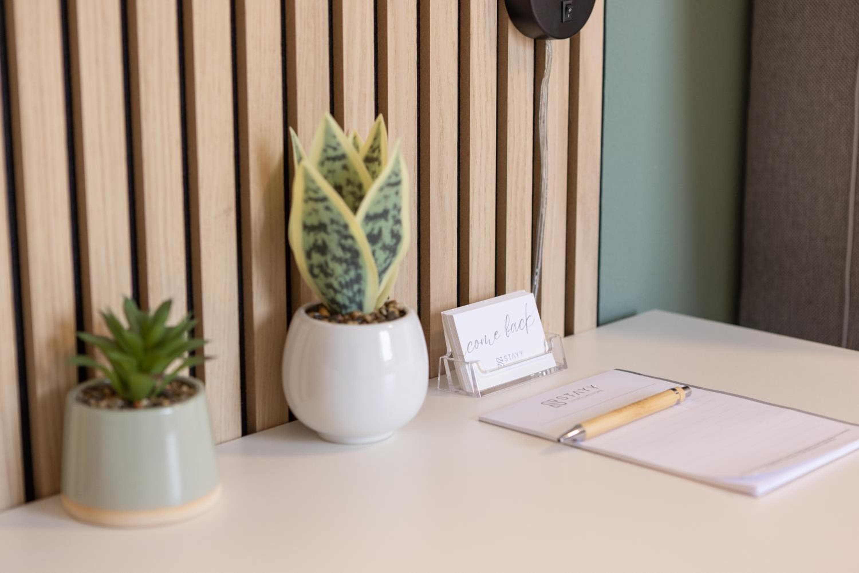 STAYY Nº7 Suites & Studios - Premium Apartments 24h Self Check-in, Zürich, photo 4