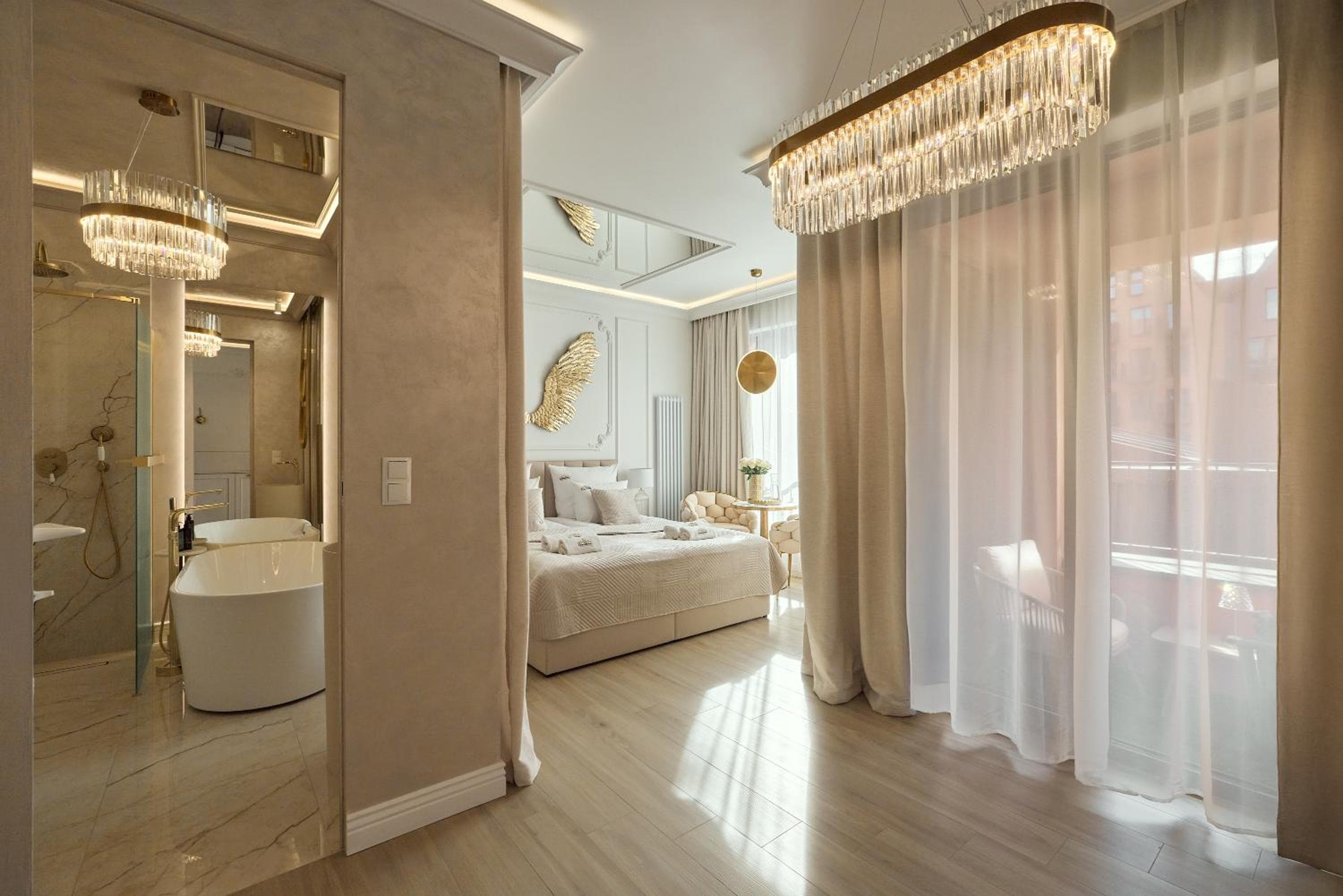 Jacuzzi Mirror Suite Granaria by Downtown Apartments, Gdańsk, photo 6