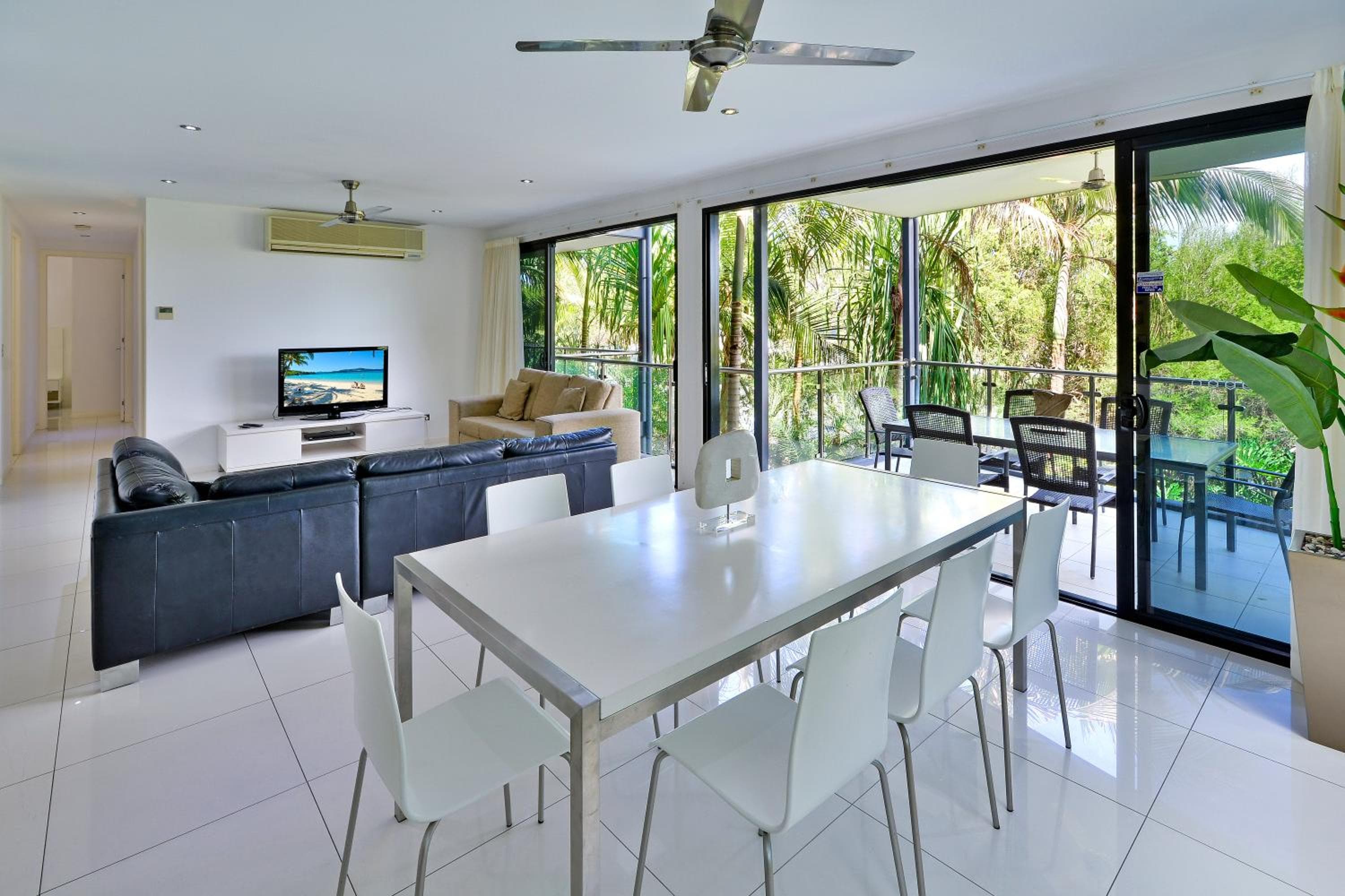 Pinnacle Apartments on Hamilton Island by HIHA, Hamilton Island, photo 6