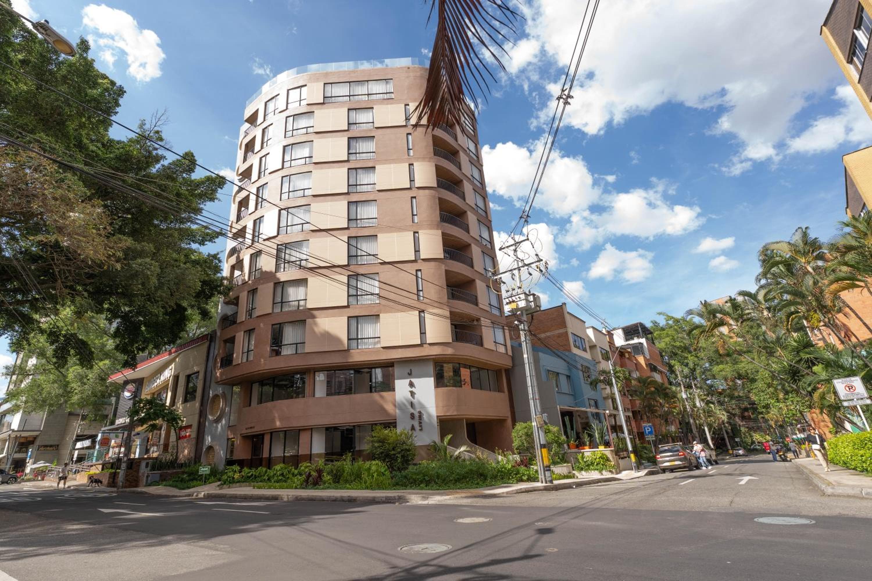 Jatisa Living by HOUSY, Medellín