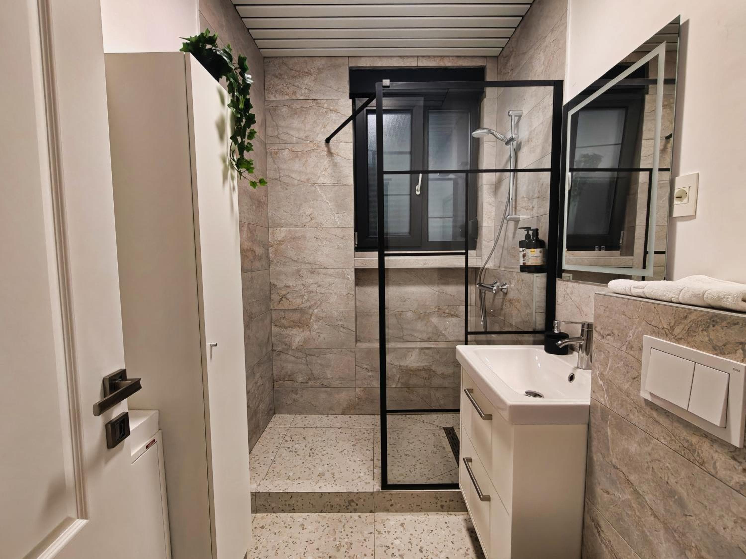 Romana Luxury Design Suites - City Center by Pumo Properties, Bucharest, photo 5