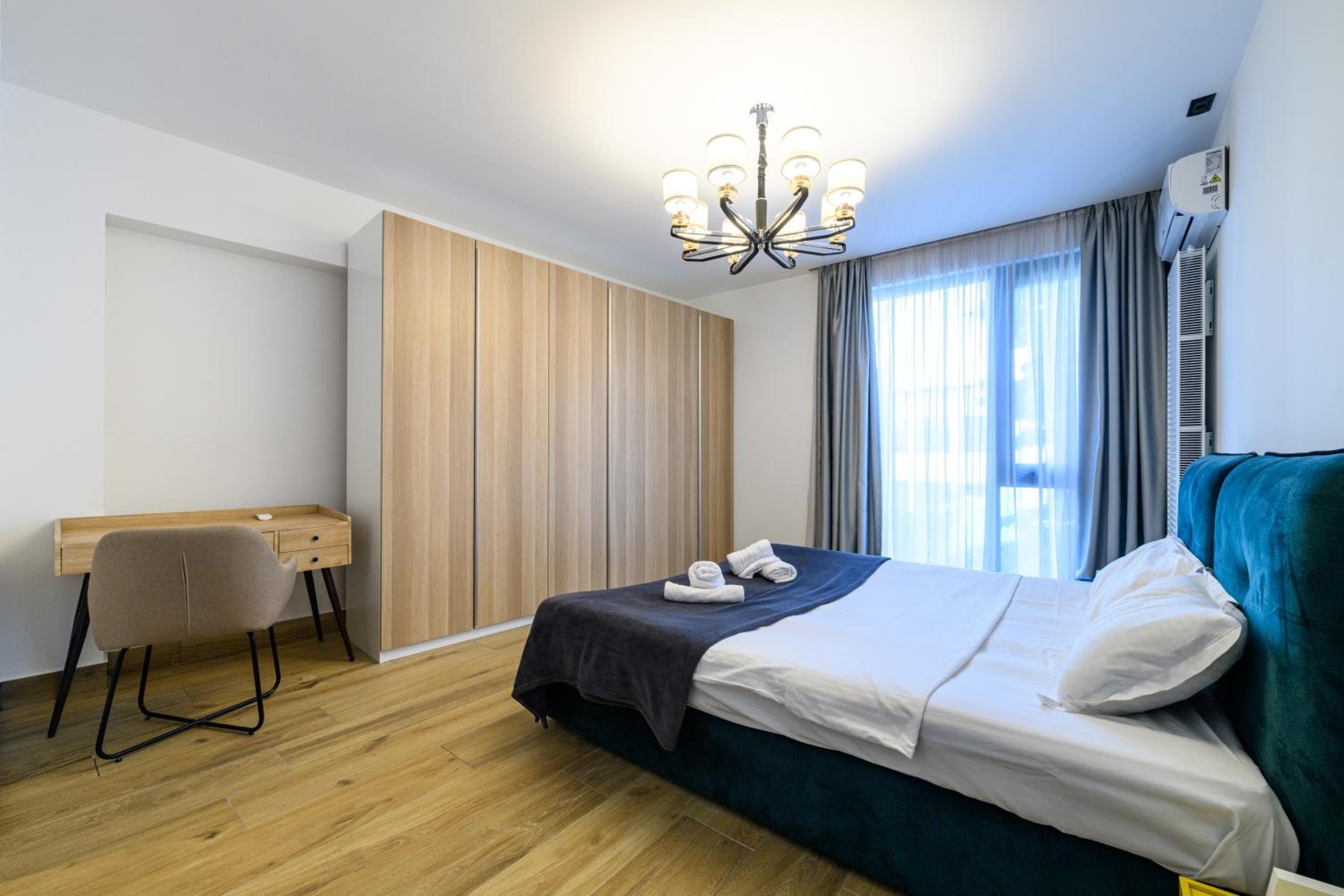 High-End Suites - Terrace Views ApartHotel, Bucharest, photo 2