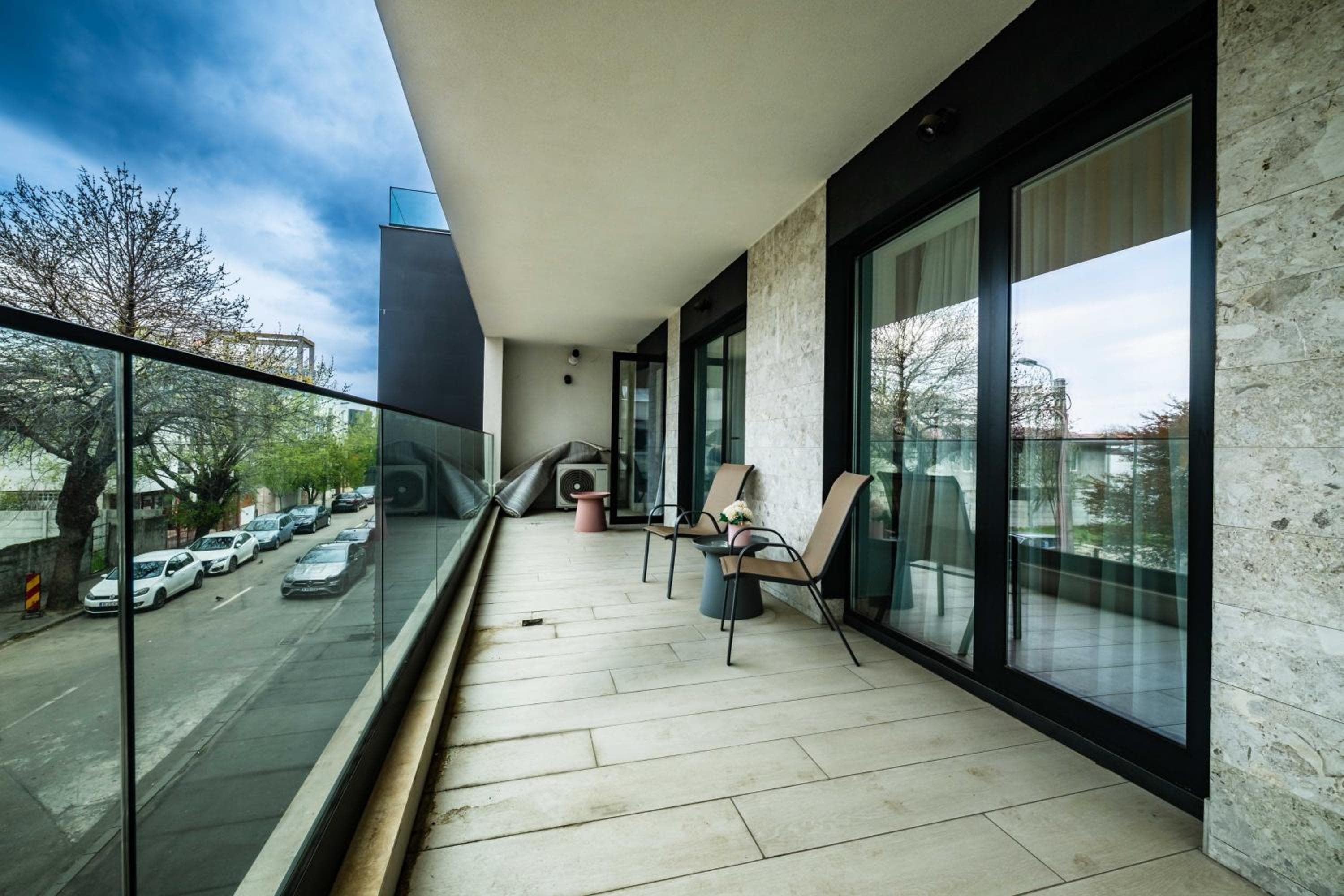 High-End Suites - Terrace Views ApartHotel, Bucharest, photo 3