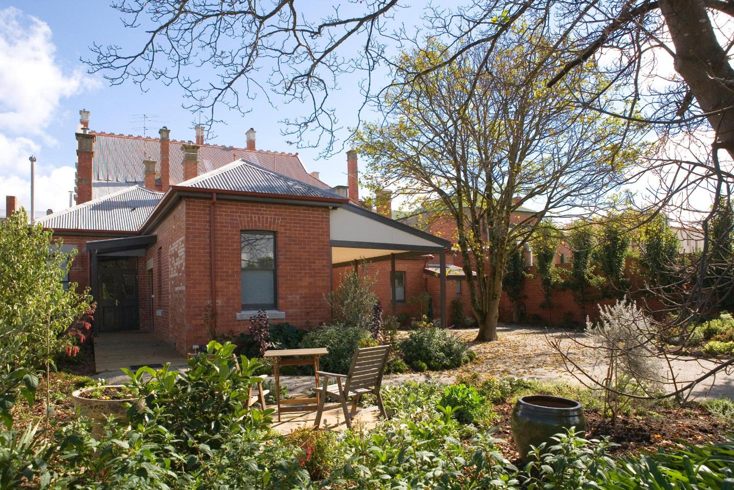 Mollisons, Kyneton