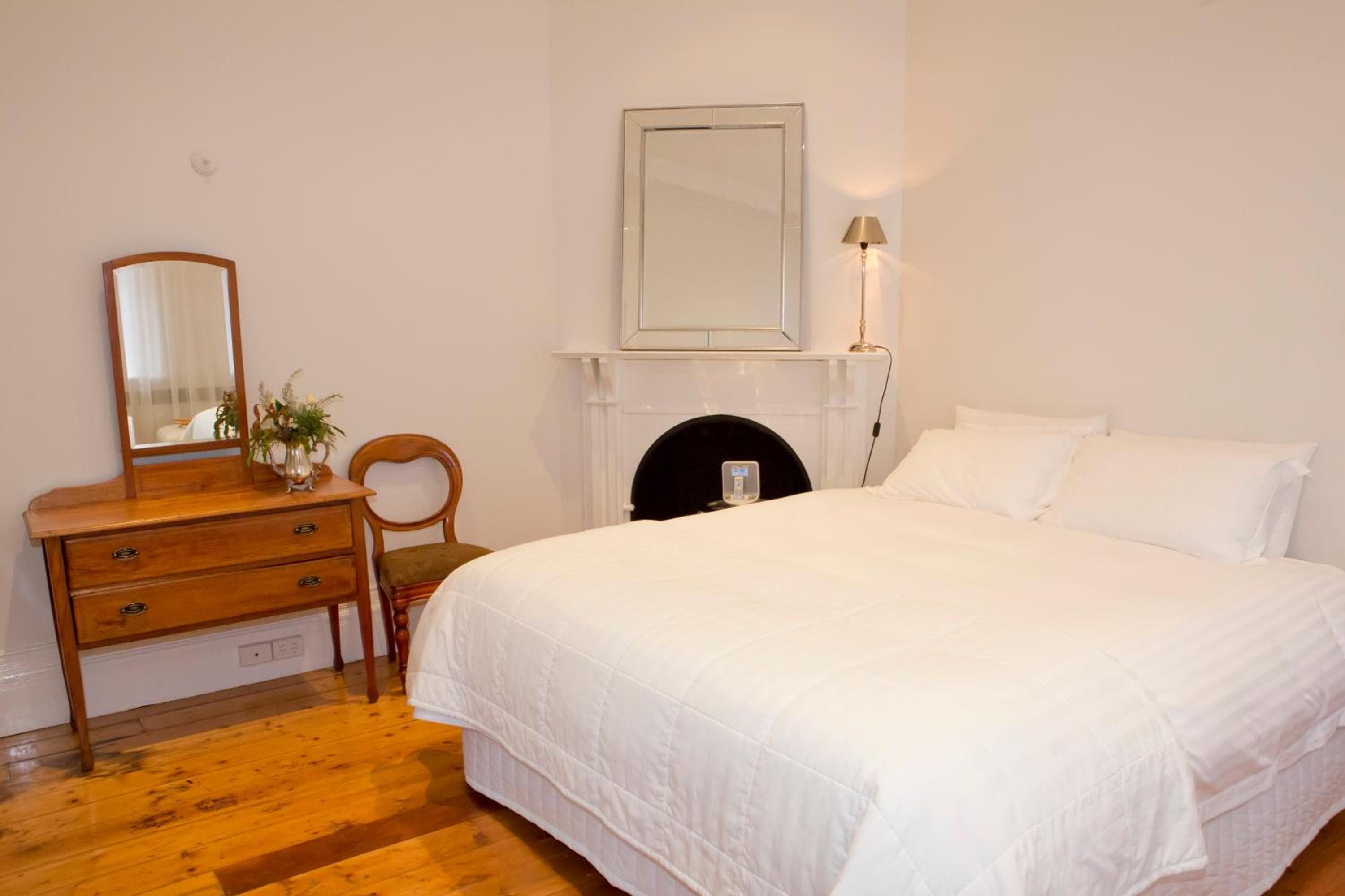 Mollisons, Kyneton, photo 4
