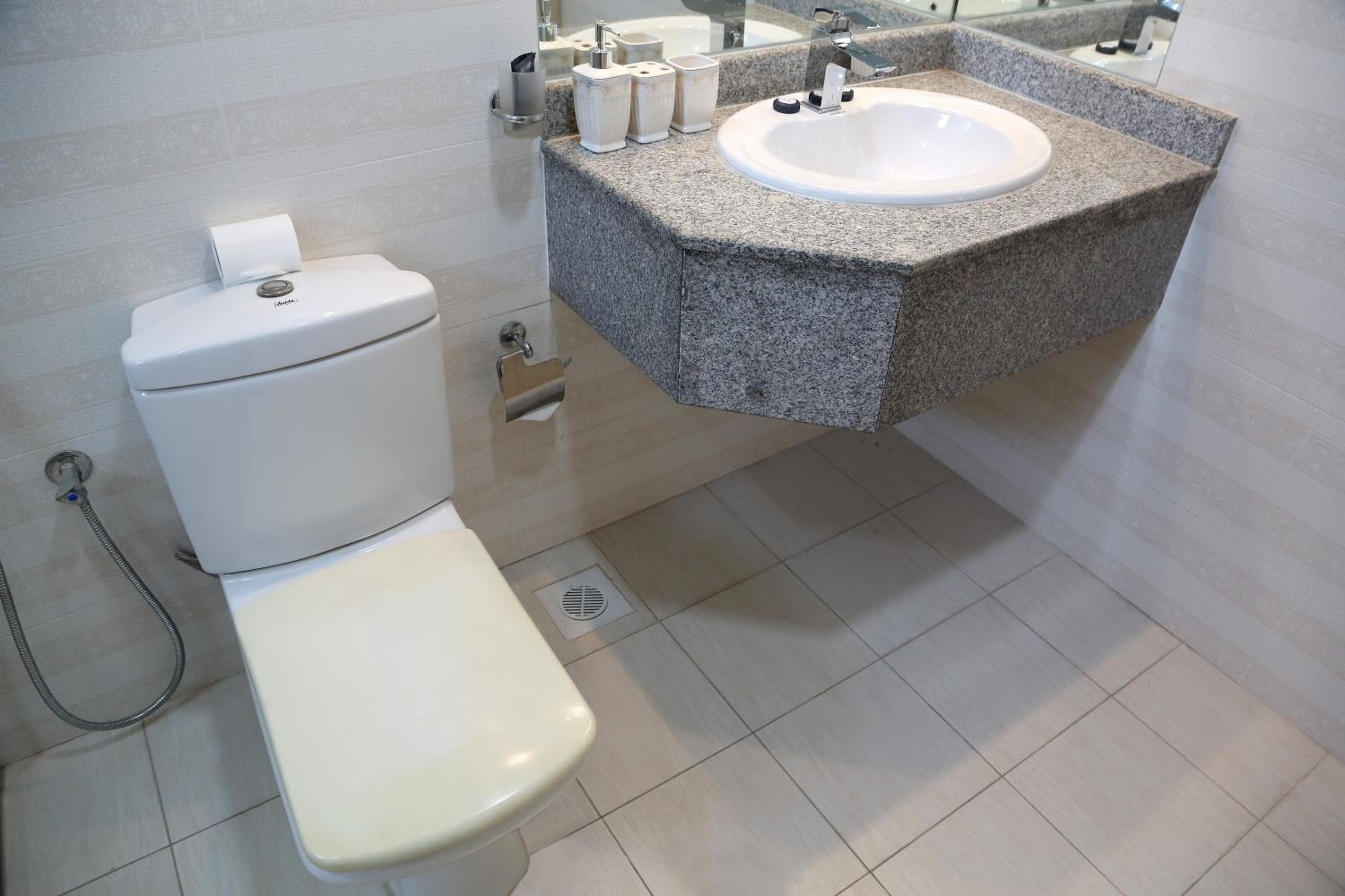 Desert Pearl Hotel Apartment, Manama, photo 6