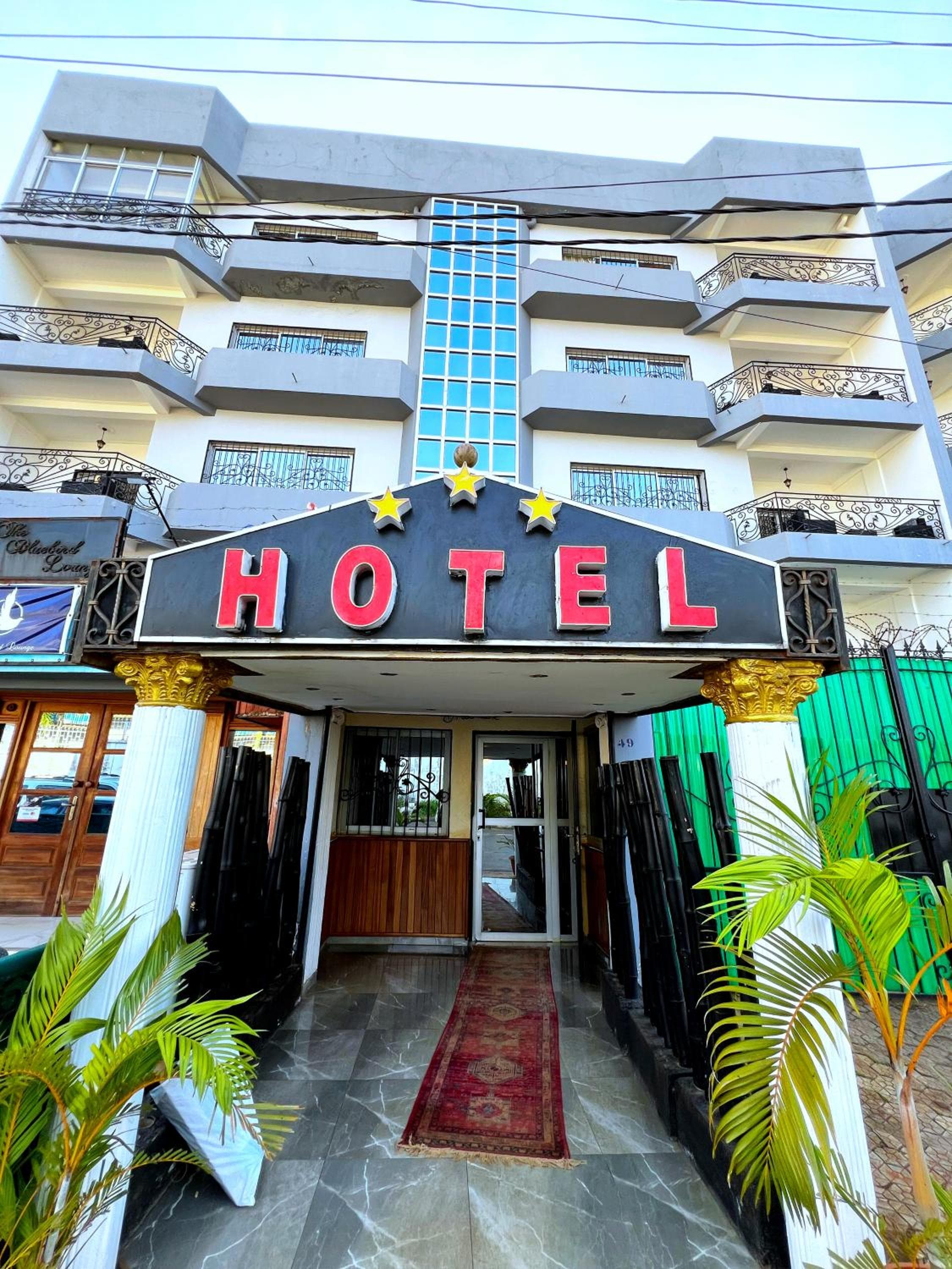 Appart'hôtel Micheline et Emile, Suites & SPA, Bastos, Yaoundé