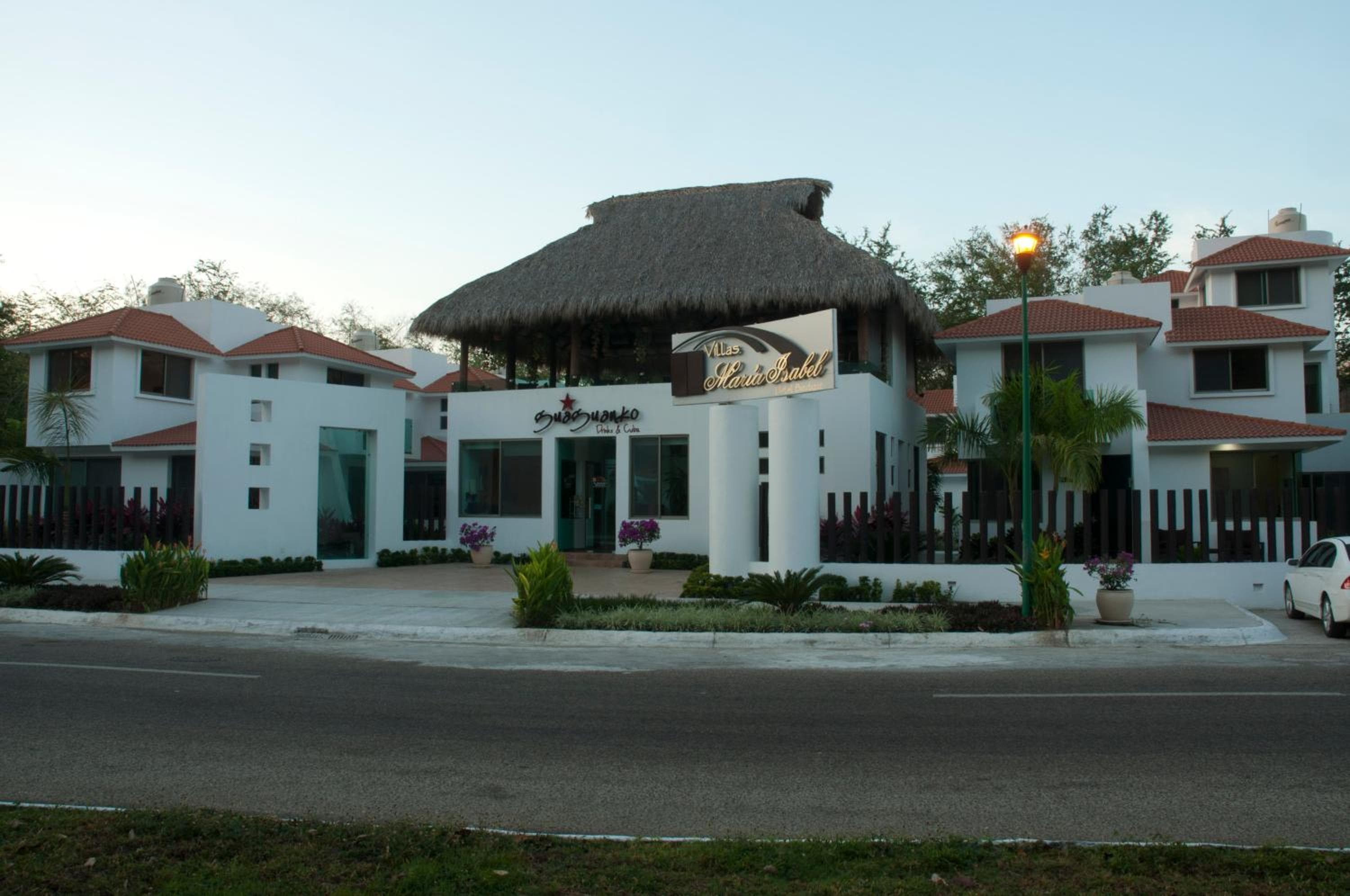 Villas Maria Isabel, Santa Cruz Huatulco