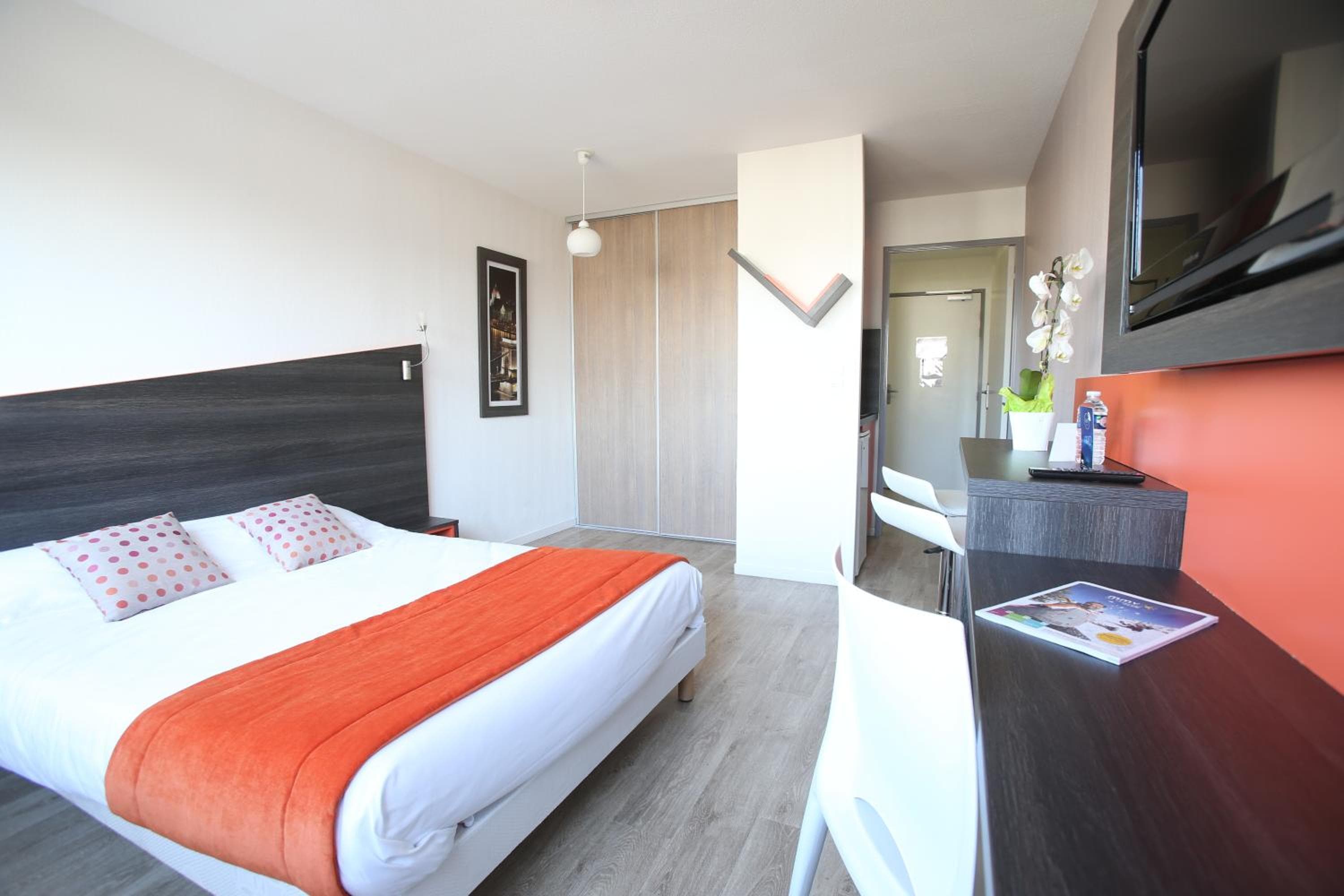 Hotel room at Adonis Paris Sud