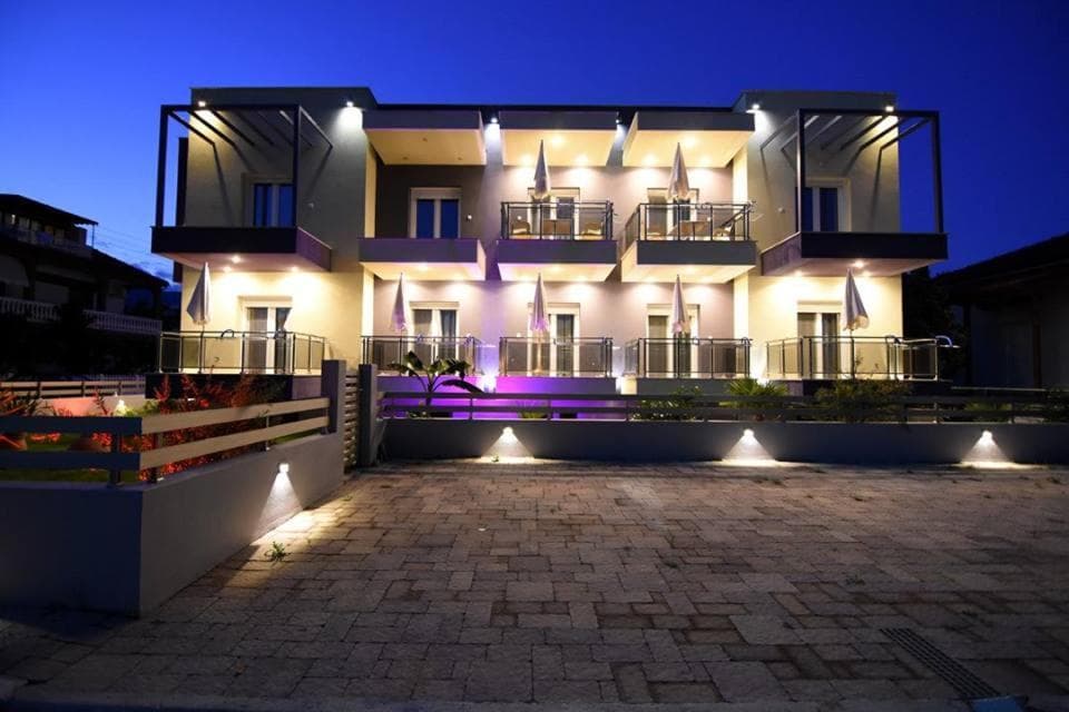 Niriides Boutique Suites, Nea Vrasna