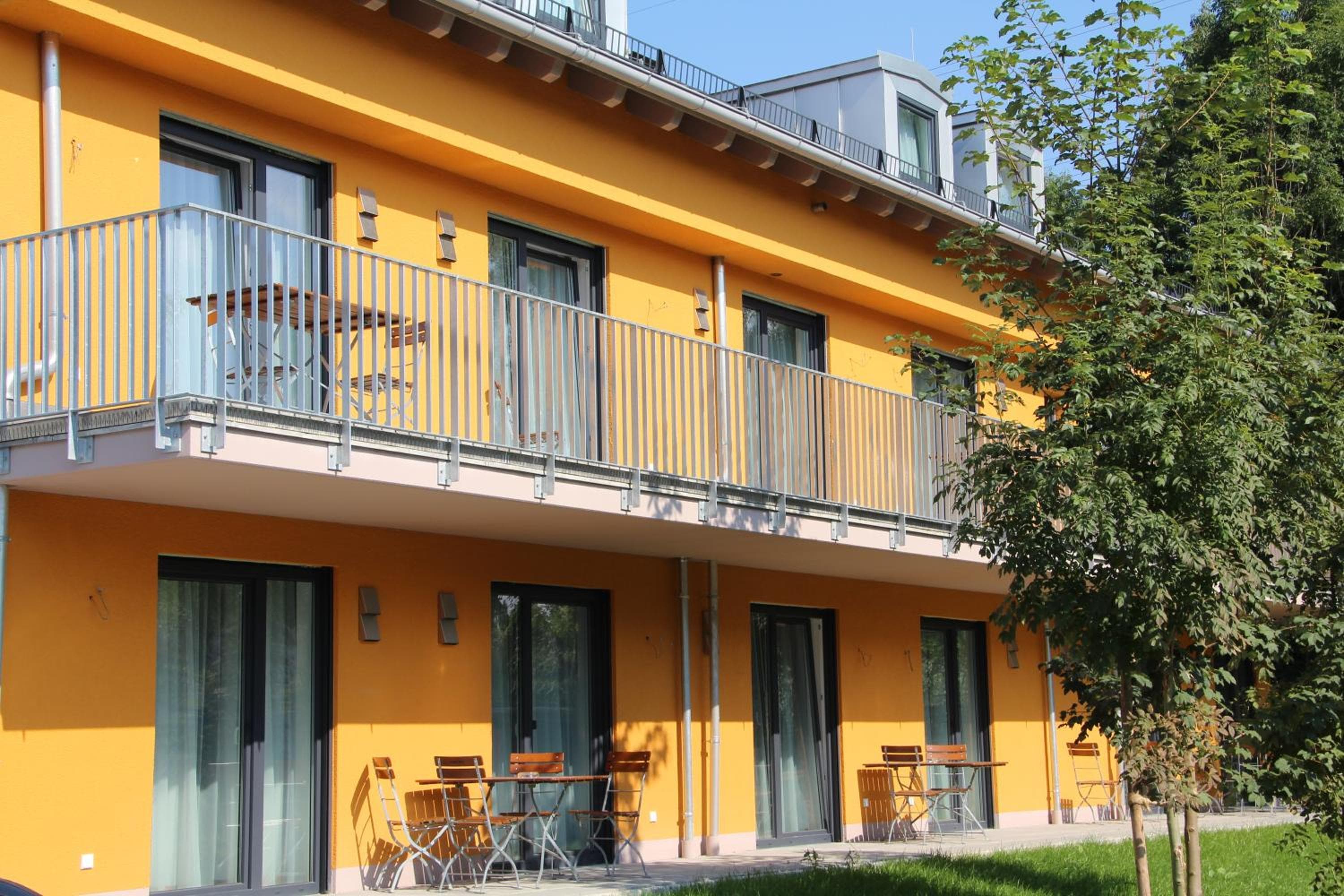 Schäfer Boardinghouse, Gröbenzell, photo 5