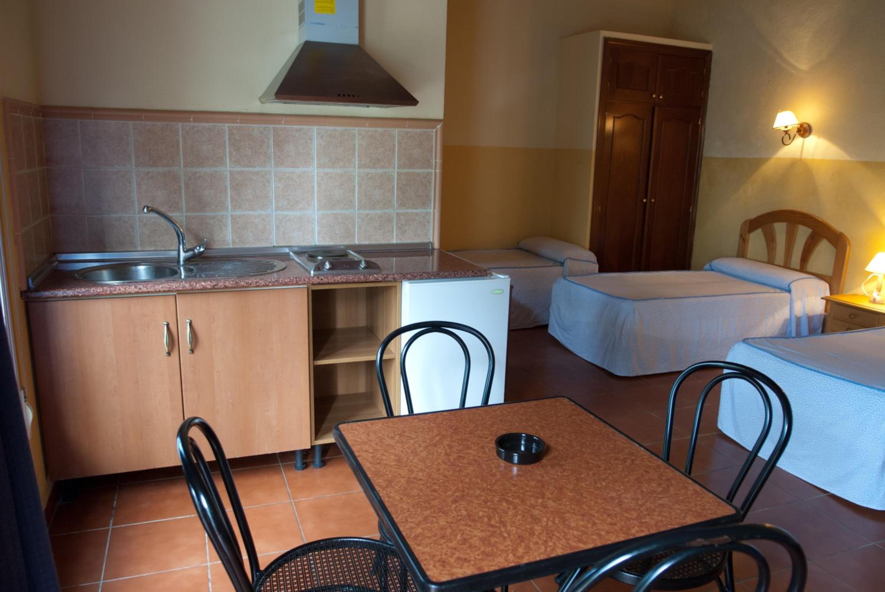 Aparthotel Las Palomas, La Puebla de los Infantes, photo 2