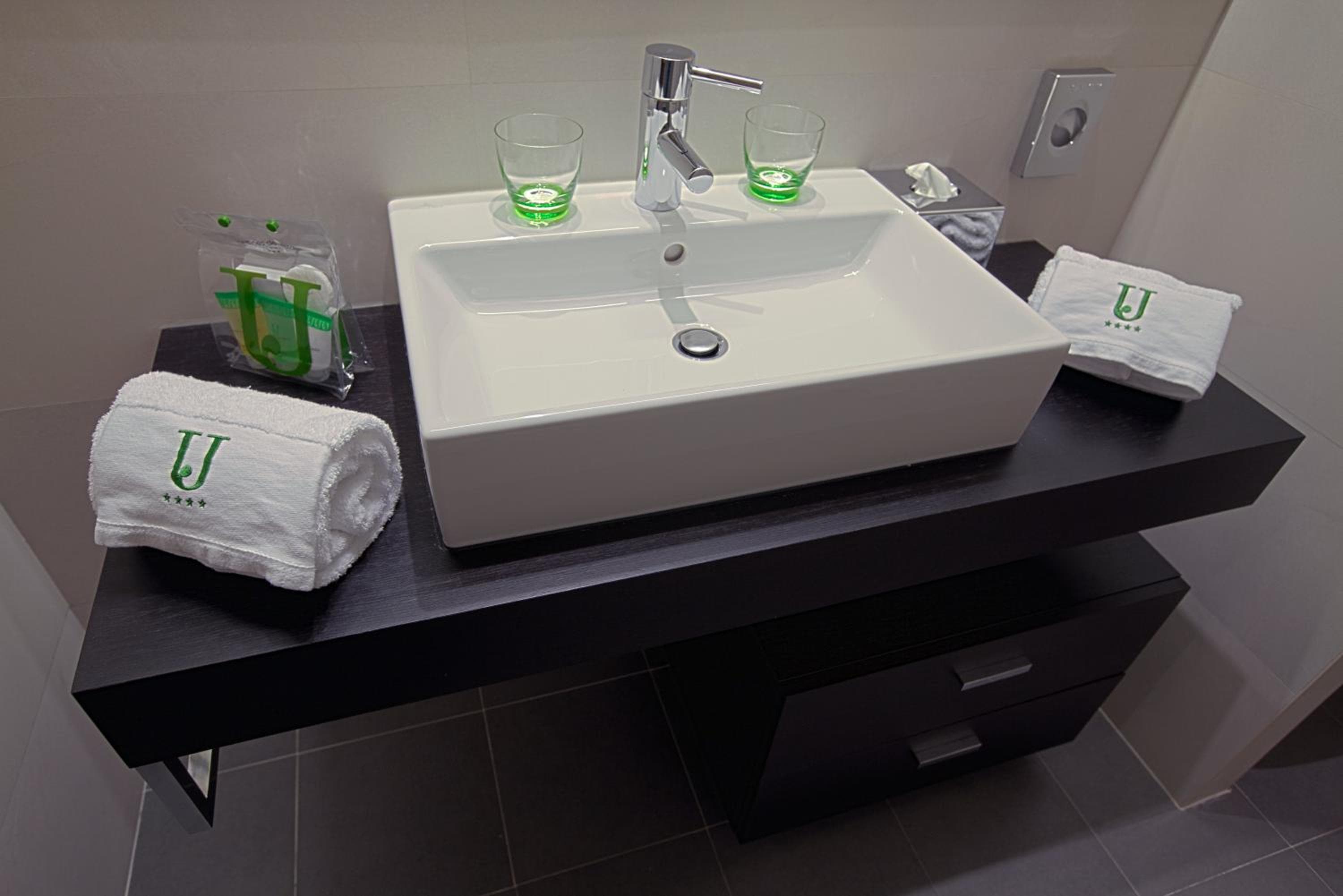 Hotel Jardines de Uleta Suites, Vitoria-Gasteiz, photo 6