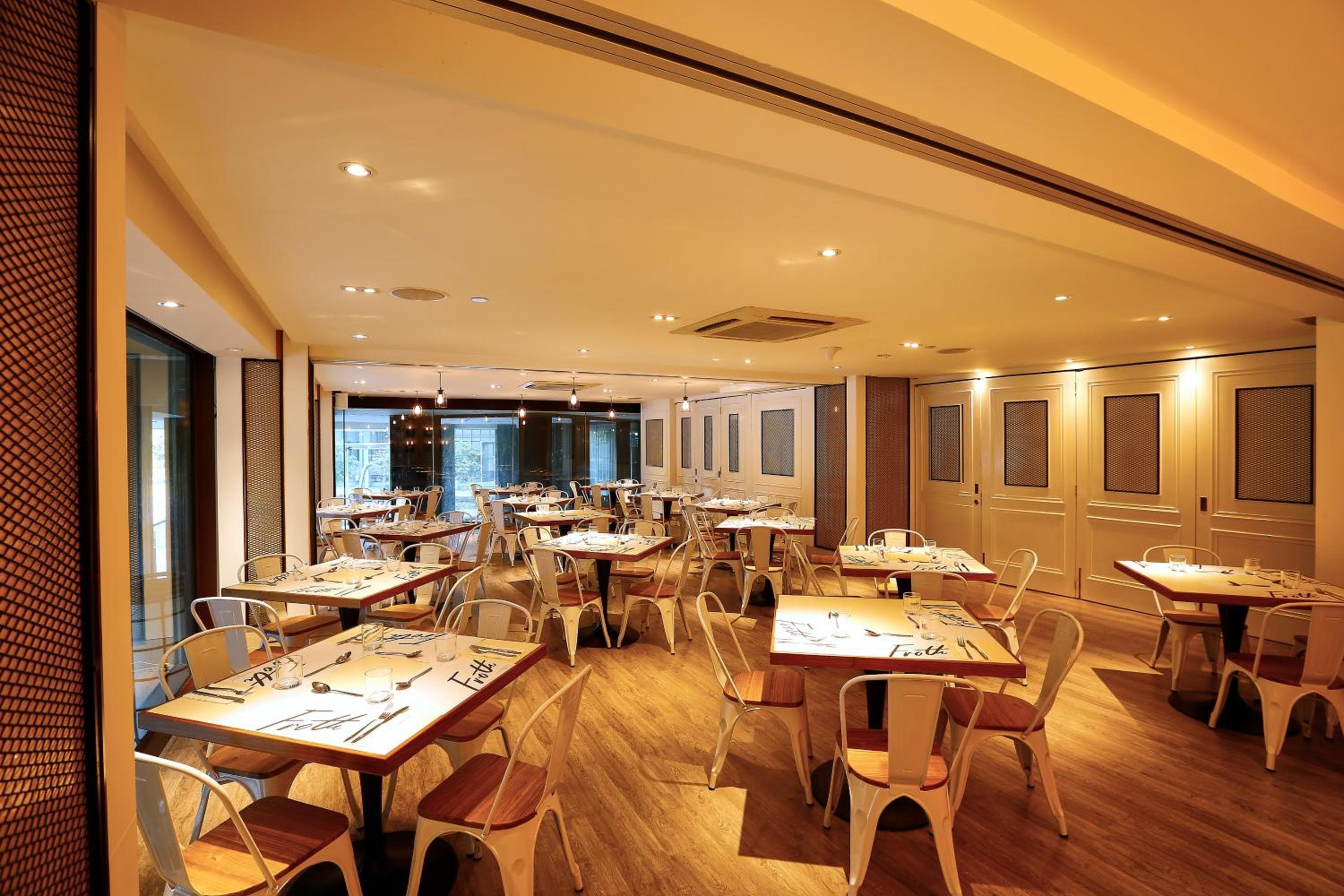 Ascott Raffles Place Singapore, Singapore, photo 2
