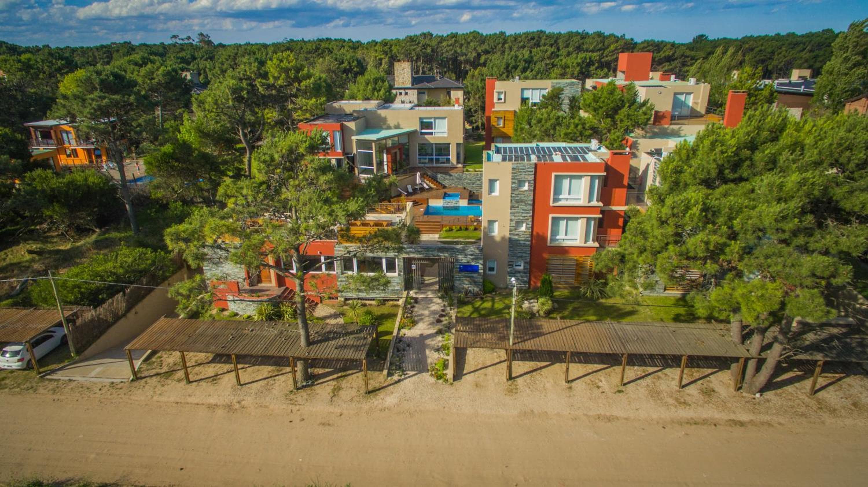 Punta 28, Las Gaviotas