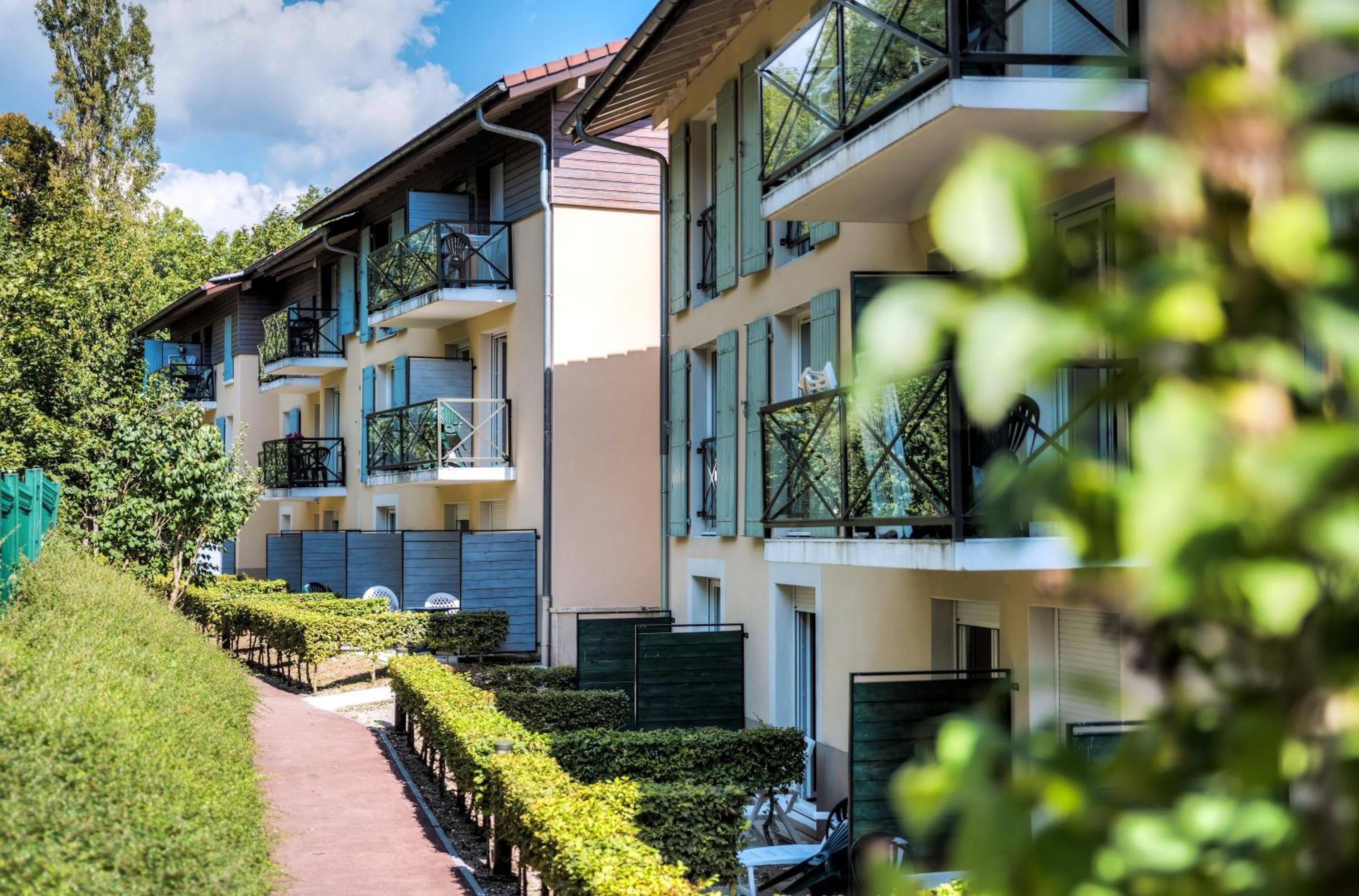 Comfort Aparthotel Divonne L'Orée du Parc, Divonne-les-Bains