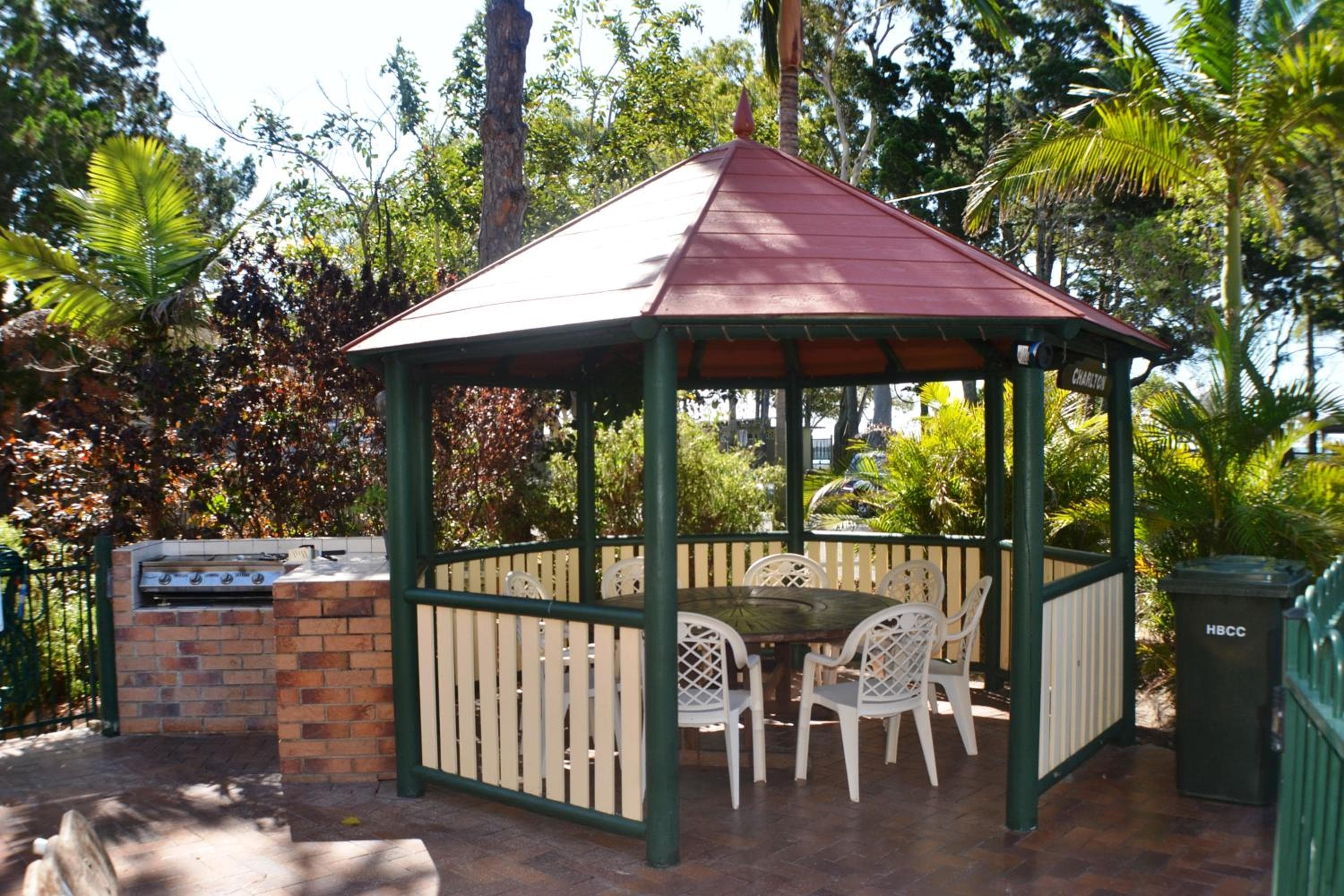 Charlton on The Esplanade, Hervey Bay, photo 5
