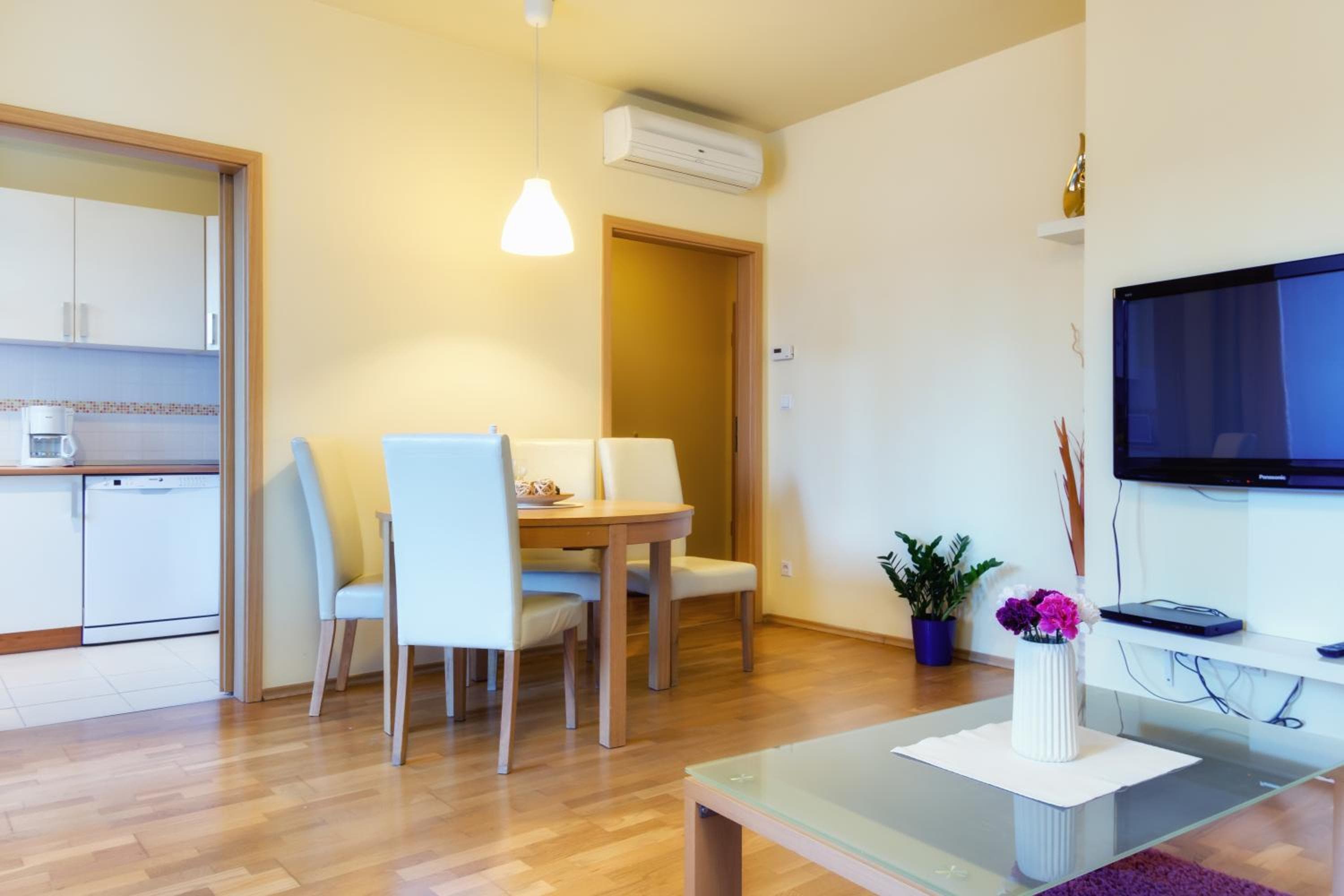 Trendy Deluxe Apartments, Budapest, photo 3
