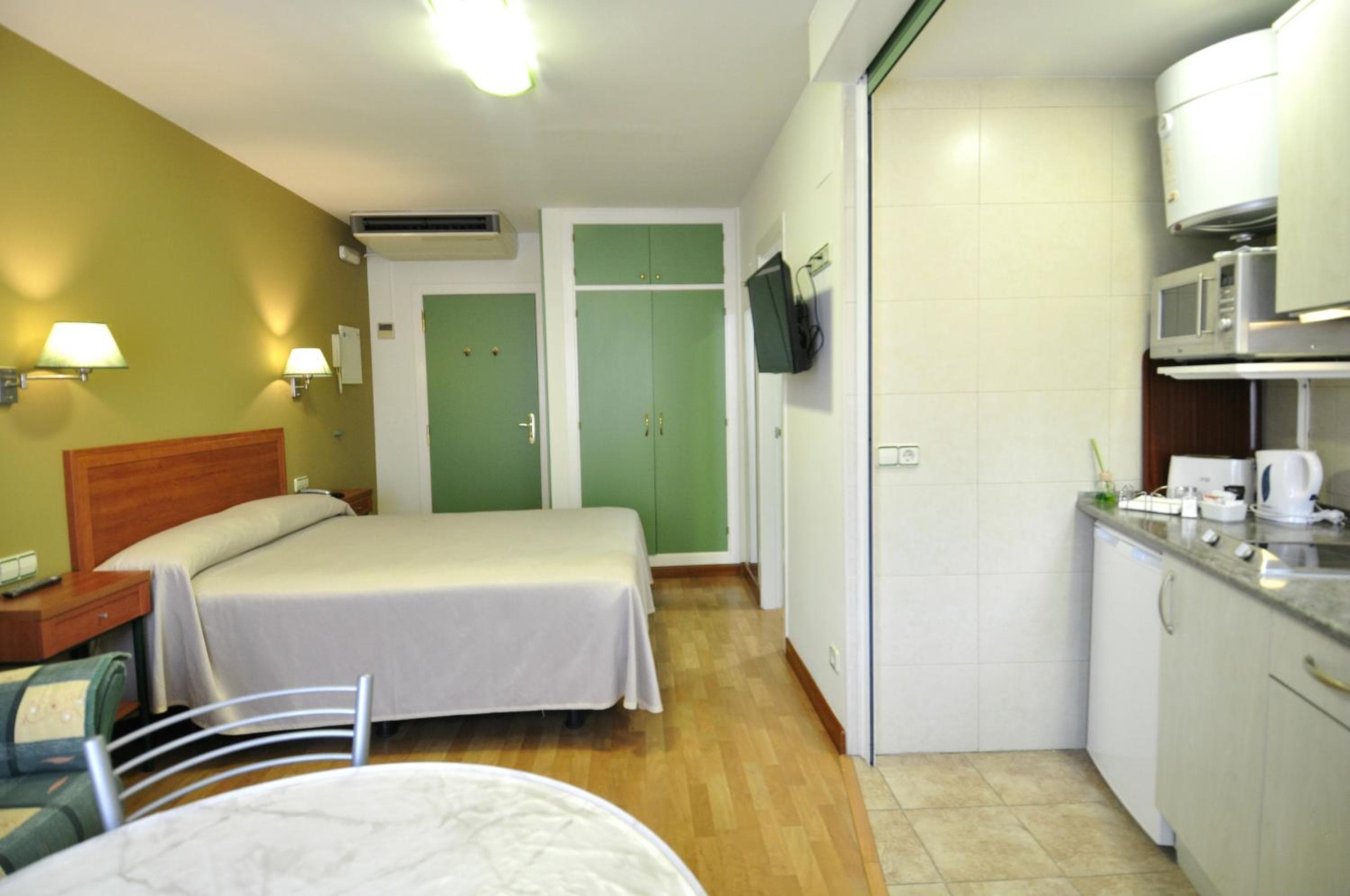 Hotel Apartamentos Aralso, Segovia, photo 6