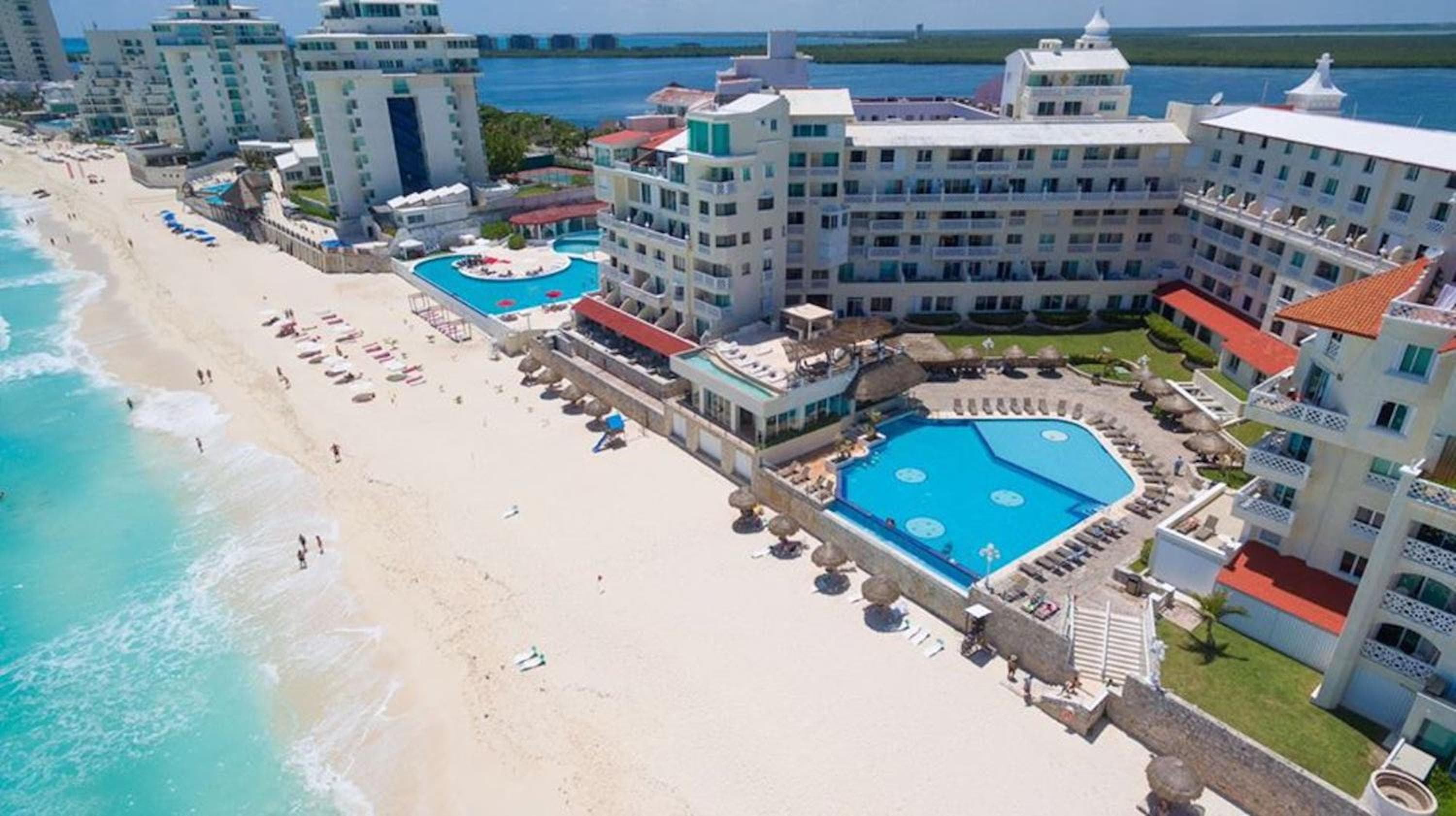 AR Cancun Plaza, Cancún