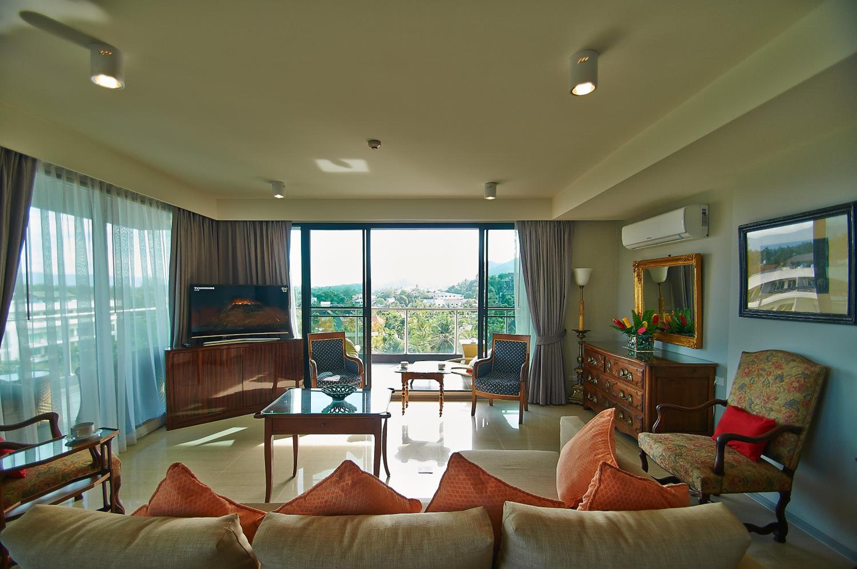6th Avenue Surin Beach - Official Account, Surin Beach, photo 5