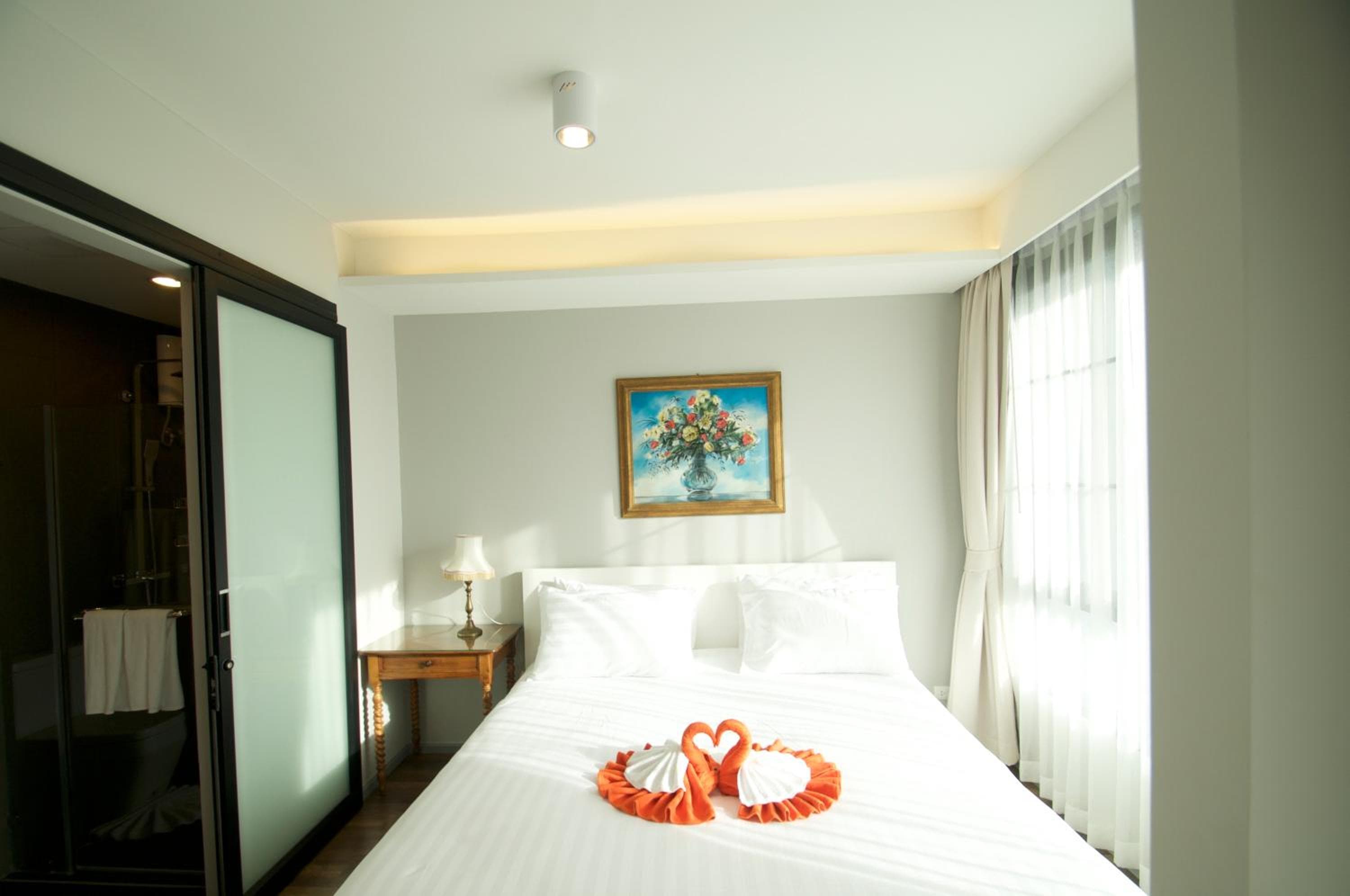 6th Avenue Surin Beach - Official Account, Surin Beach, photo 6