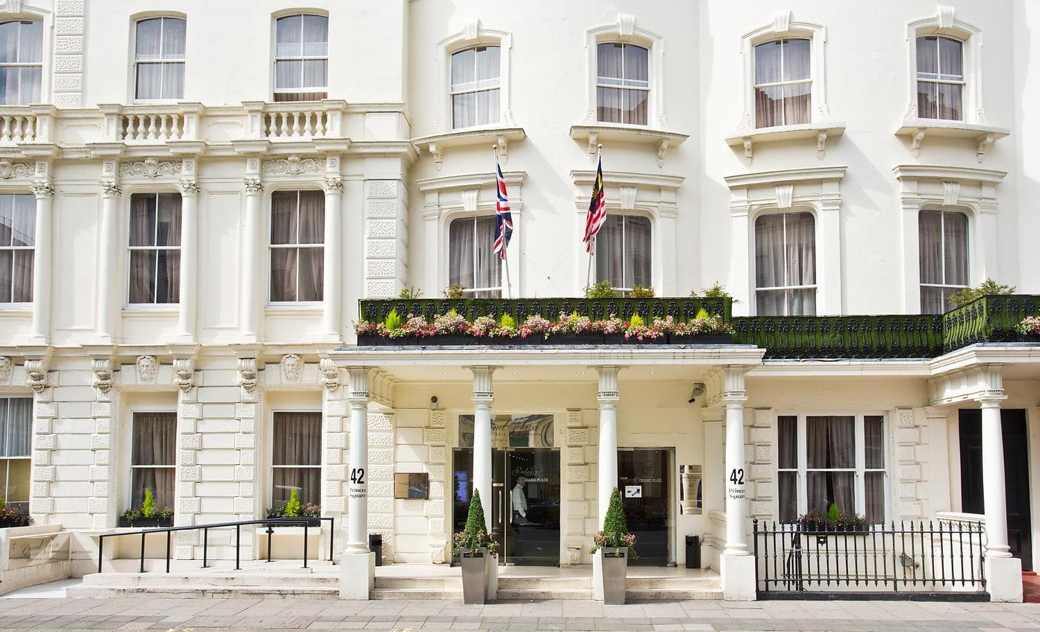 Grand Plaza Serviced Apartments, London