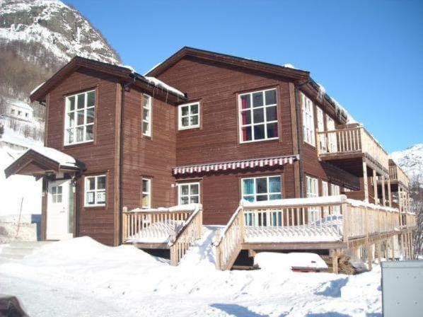 Røldal Overnatting, Røldal