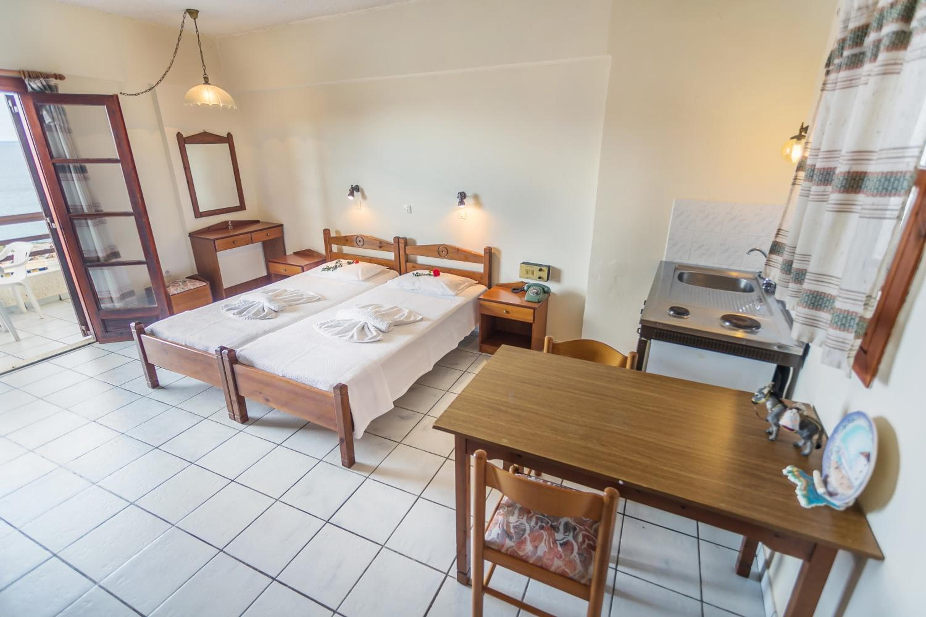 Yiannis Ηotel, Arkasa, photo 2