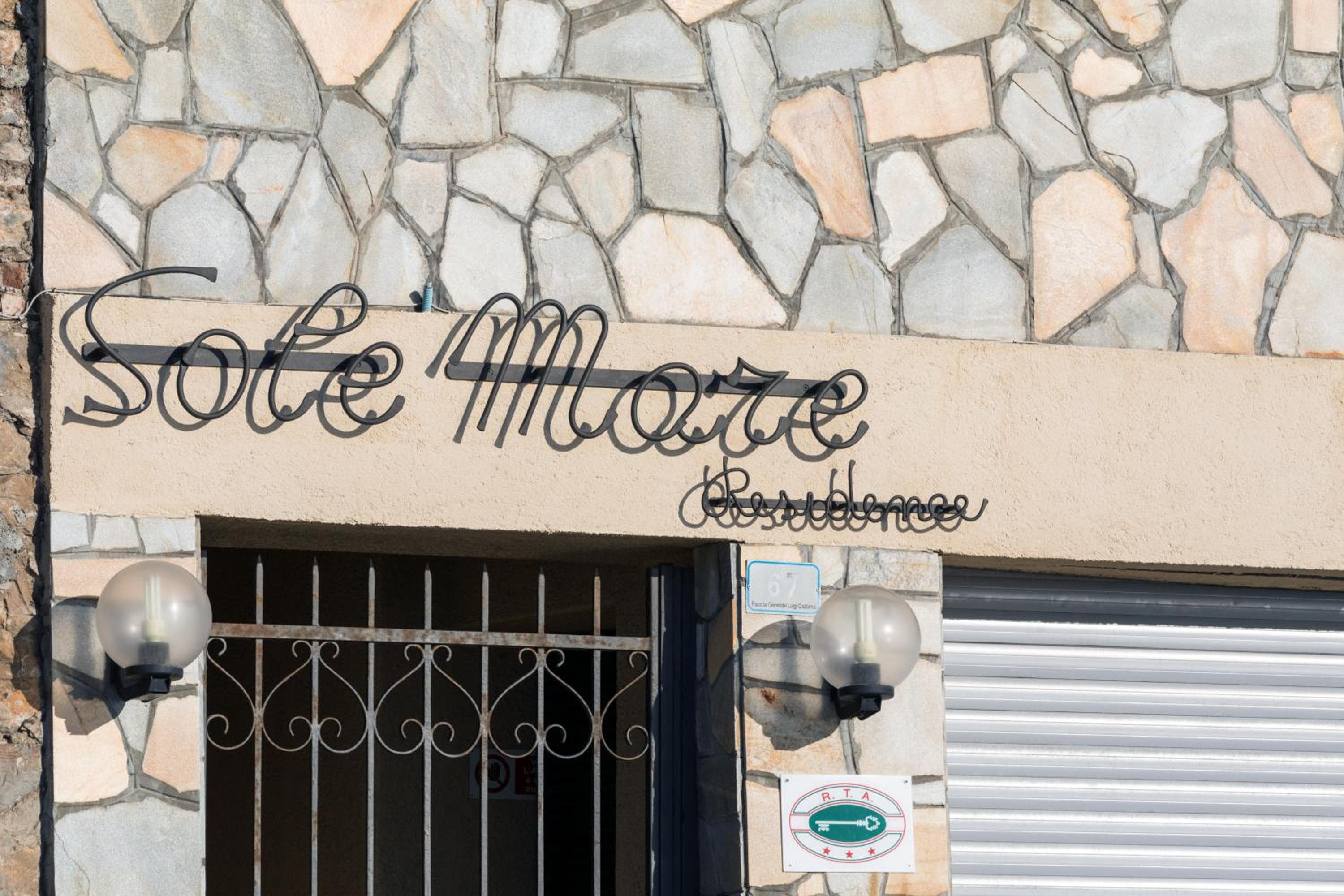 Residence Sole Mare Alaxi Hotels, Alassio