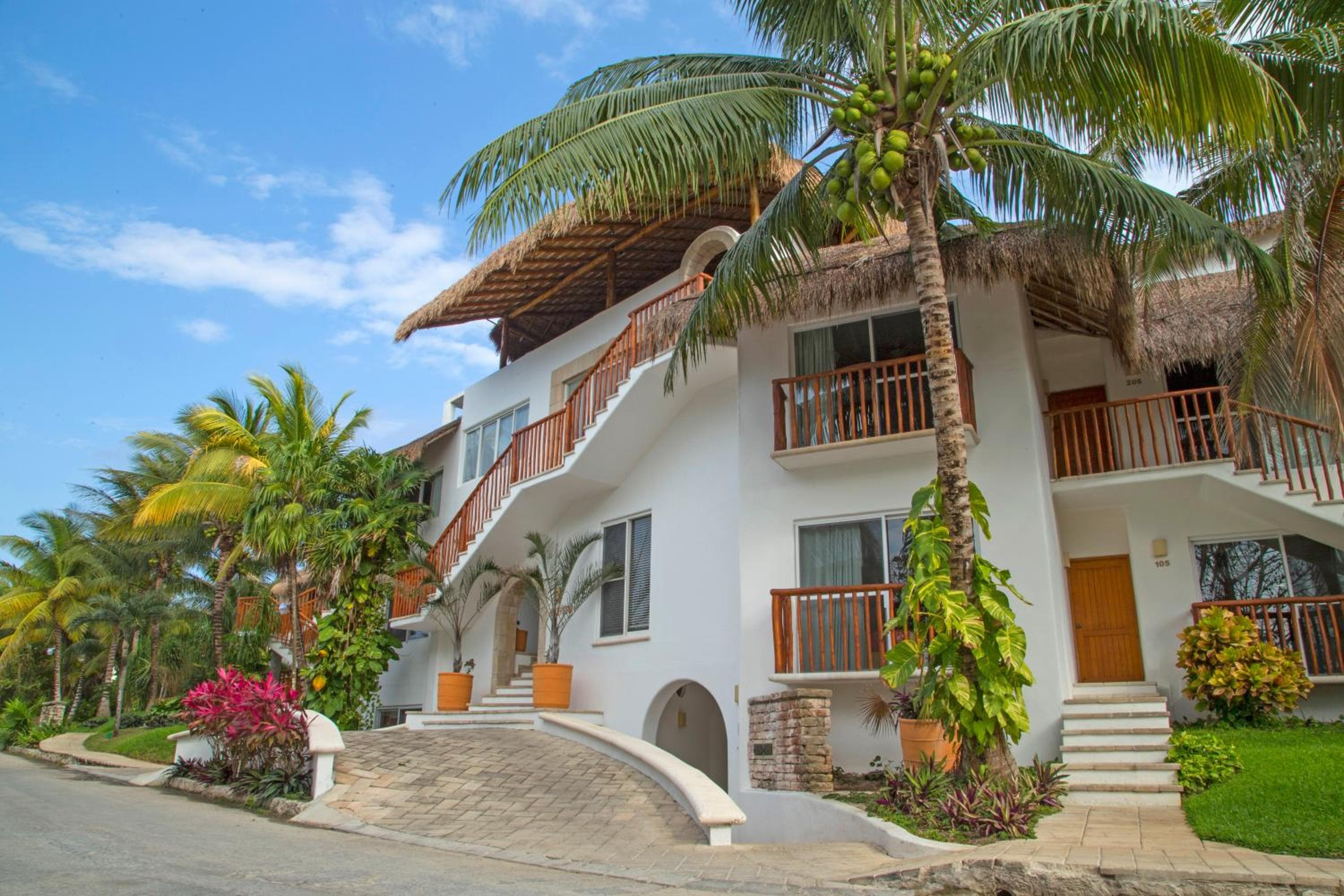 Las Villas Akumal, Akumal