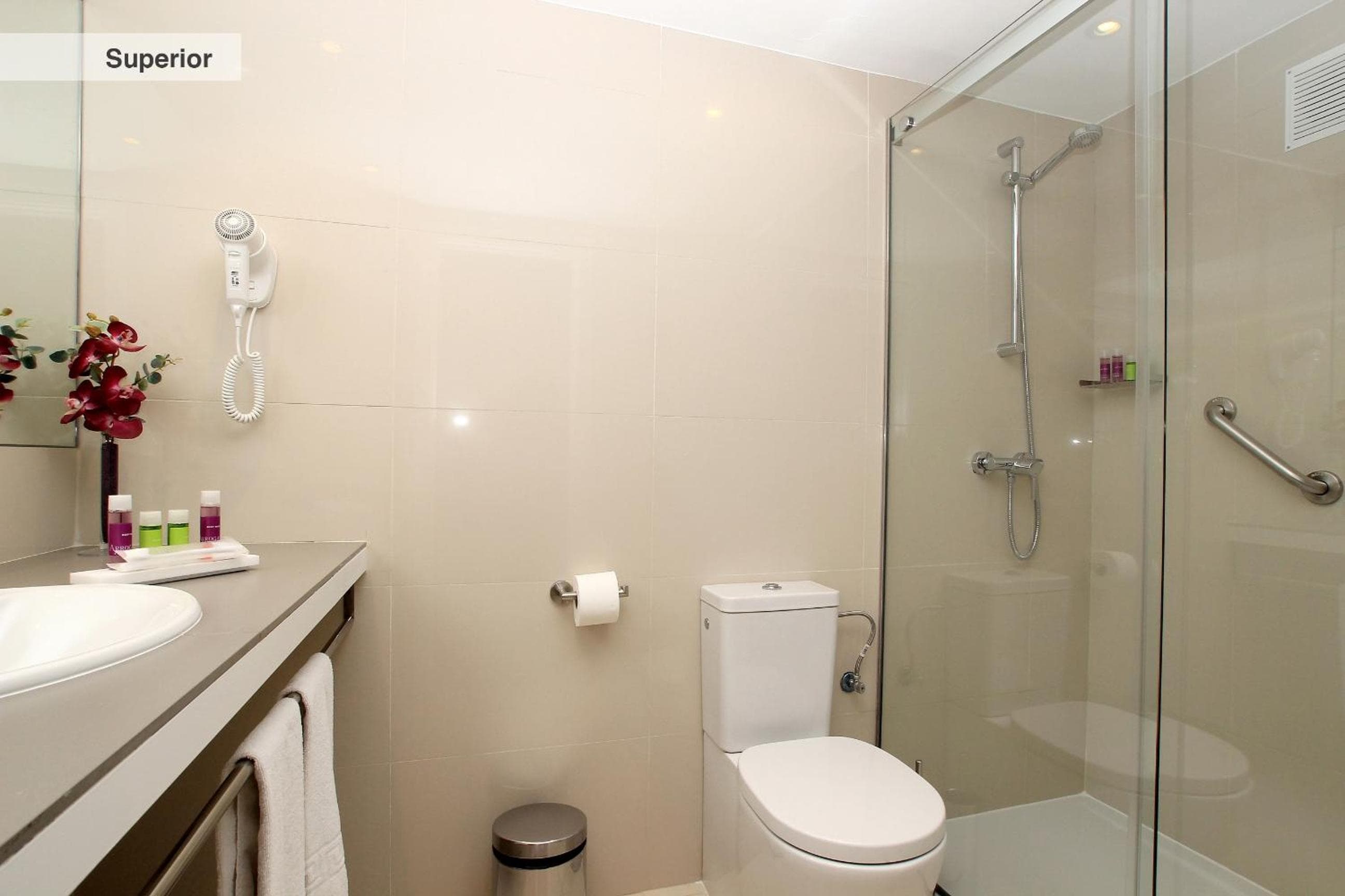 Aparthotel Nereida, San Antonio Bay