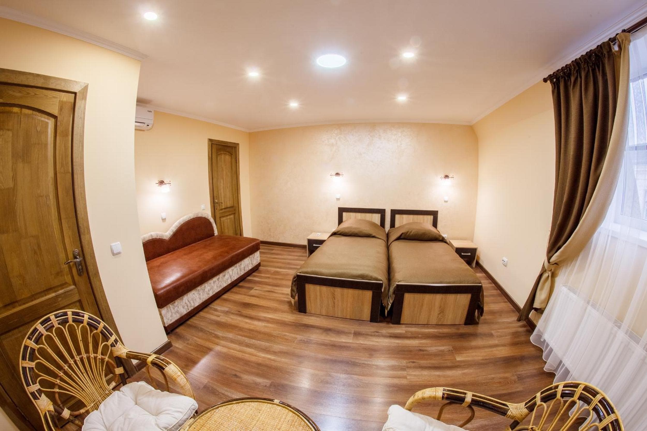 Panorama Apart-Hotel, Kamianets-Podilskyi, photo 3