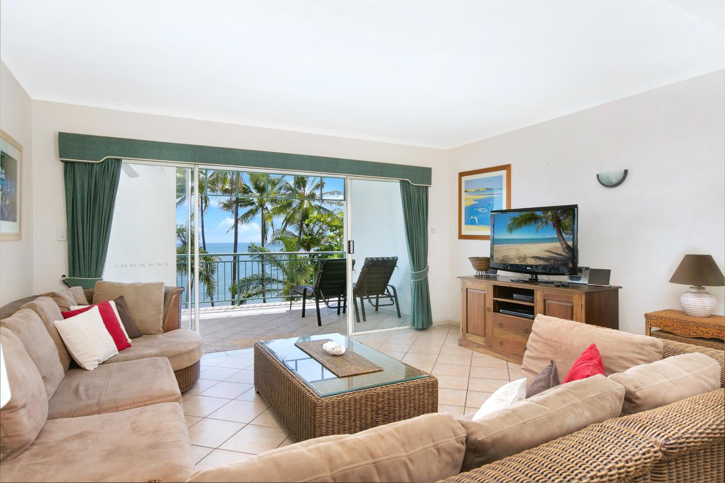 Trinity Waters Boutique Beachfront, Trinity Beach, photo 2