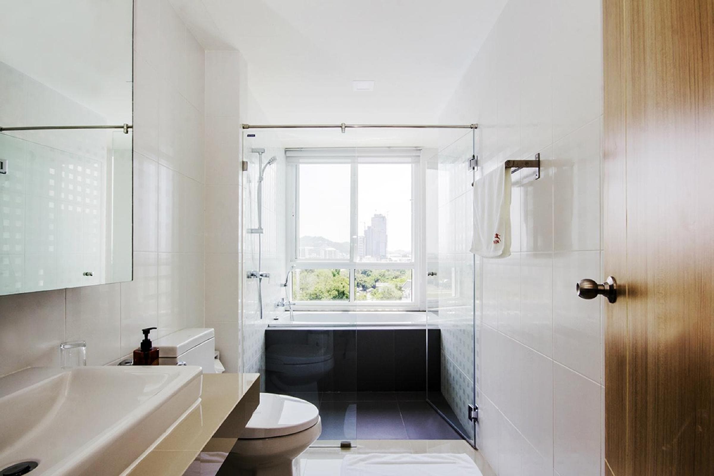 Karin hotel & Service apartment - SHA Extra Plus, Si Racha, photo 4