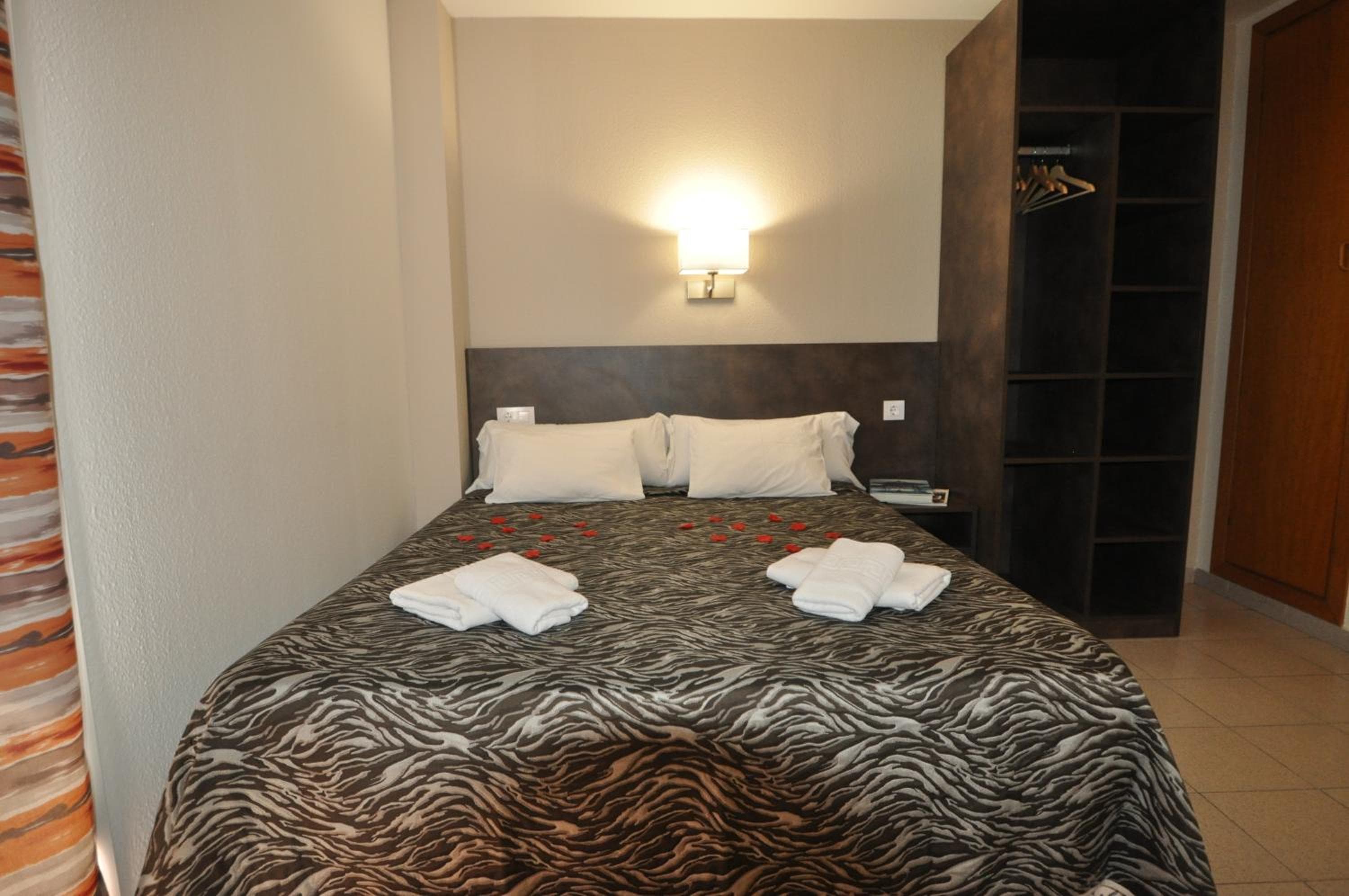 Aparthotel Safari, Calella, photo 3