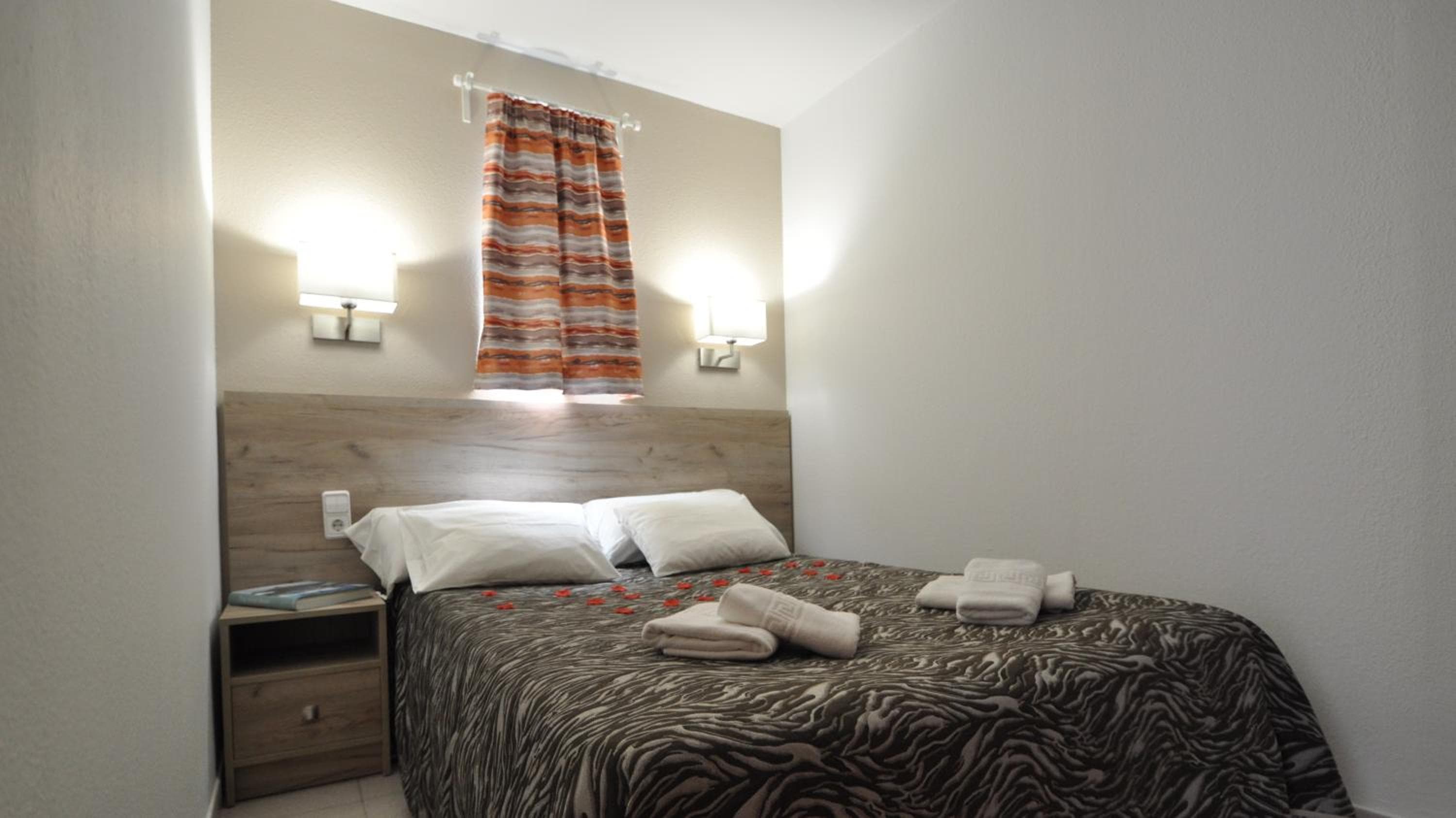 Aparthotel Safari, Calella, photo 2