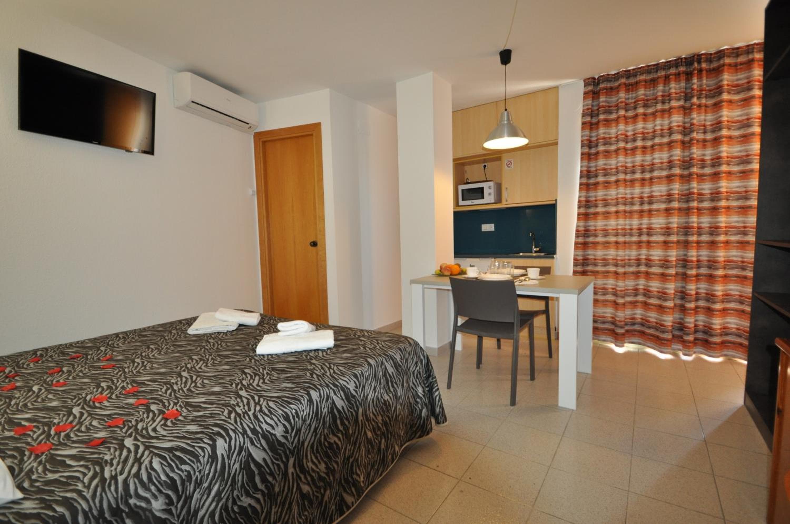 Aparthotel Safari, Calella, photo 5