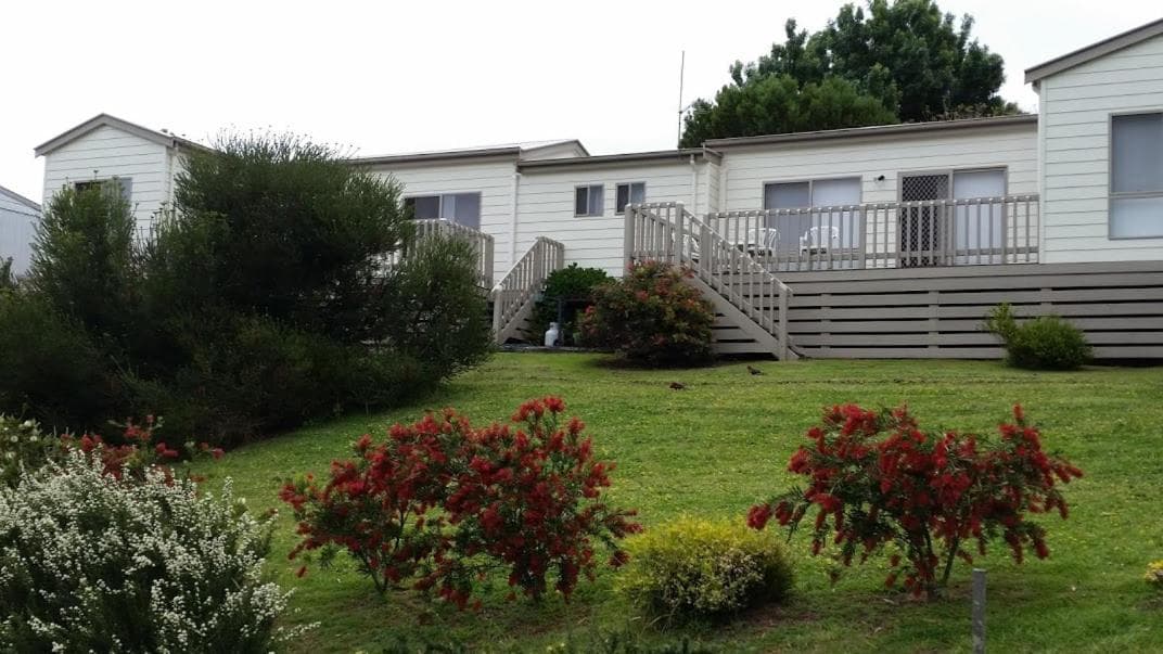 Lookout Holiday Units, Lakes Entrance