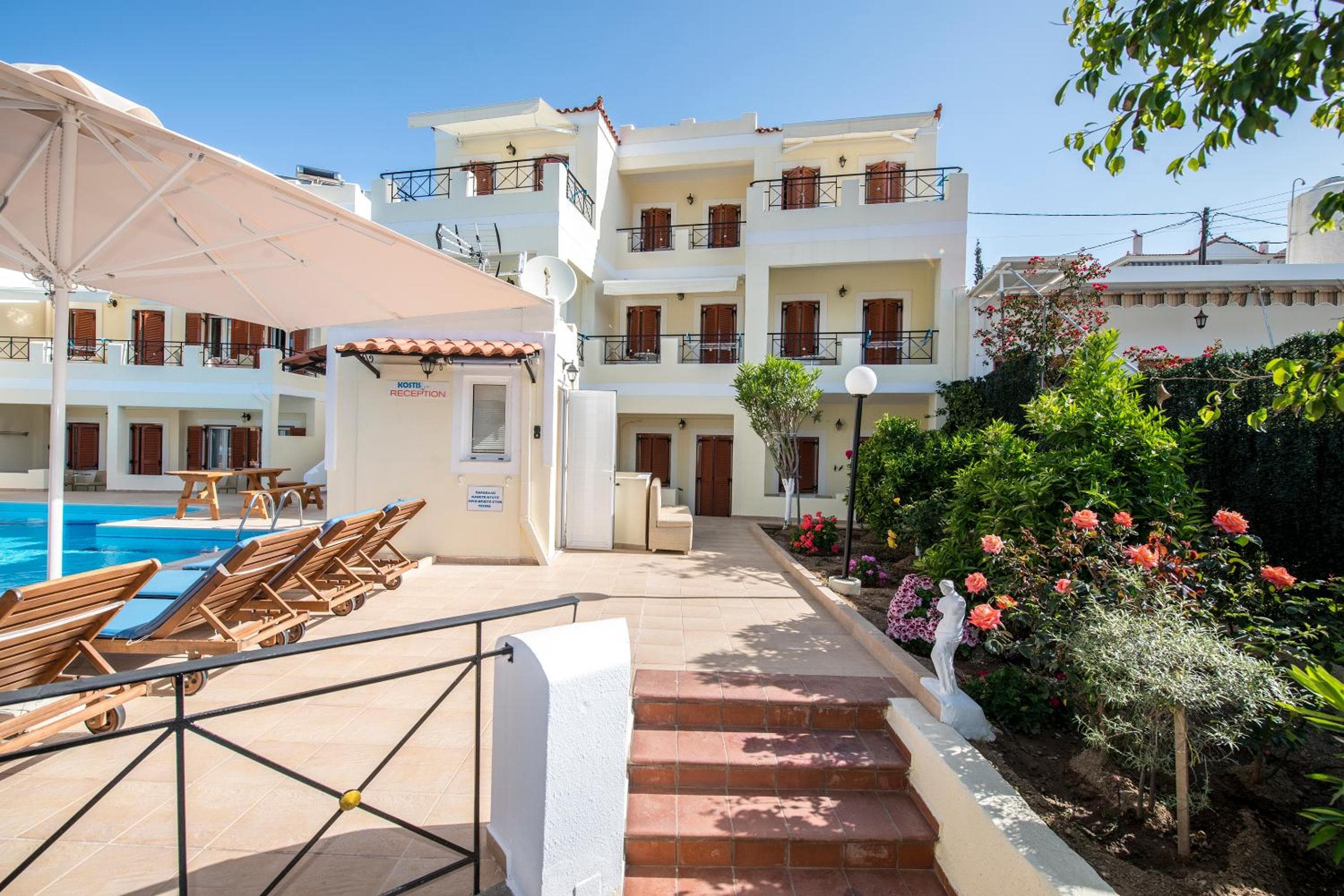 Kostis Villas, Poros