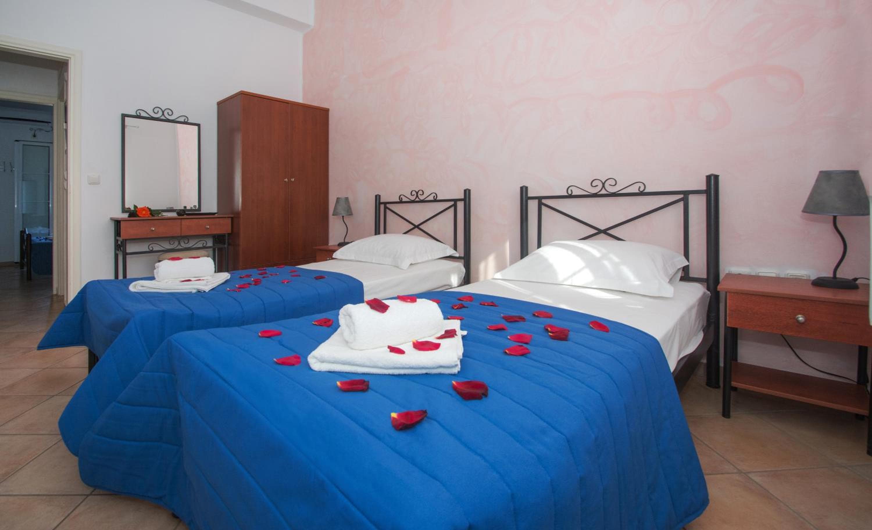 Pantonia Apartments, Agia Pelagia Kythira, photo 6