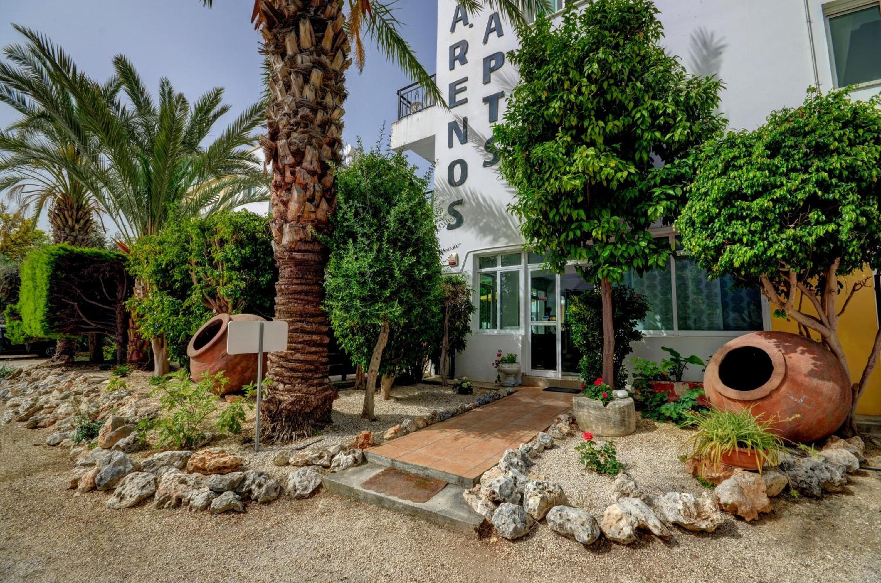 Renos Apartments, Polis Chrysochous