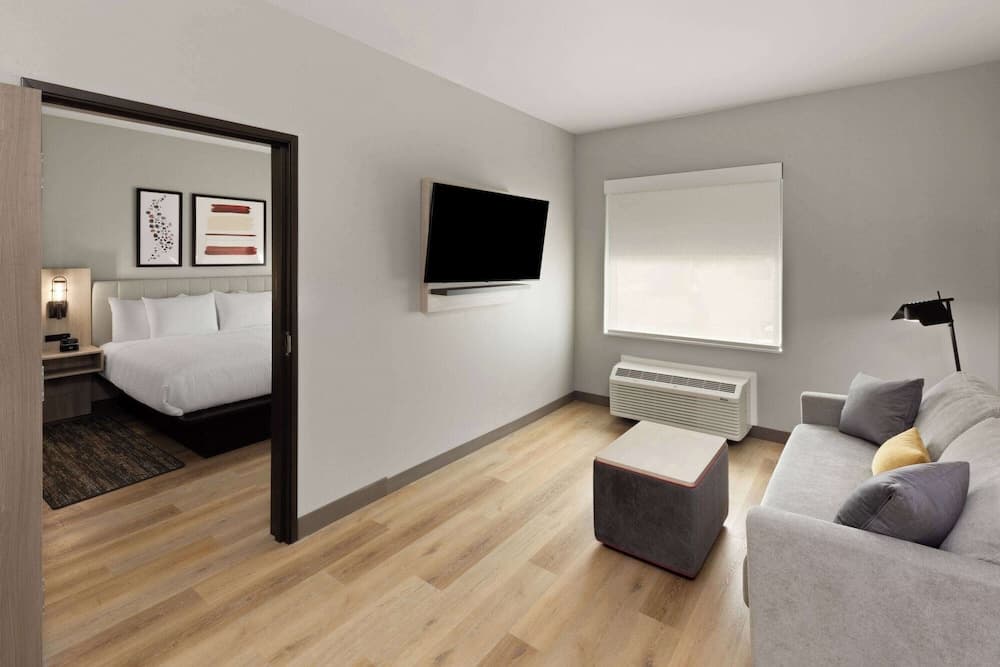 Hawthorn Extended Stay by Wyndham DeSoto, DeSoto, photo 6