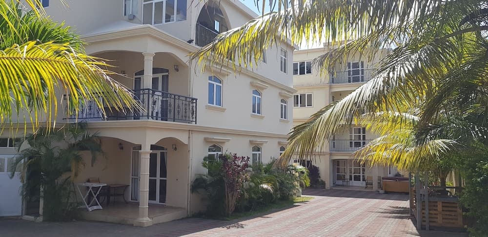 Paradise Hill, Grand-Baie