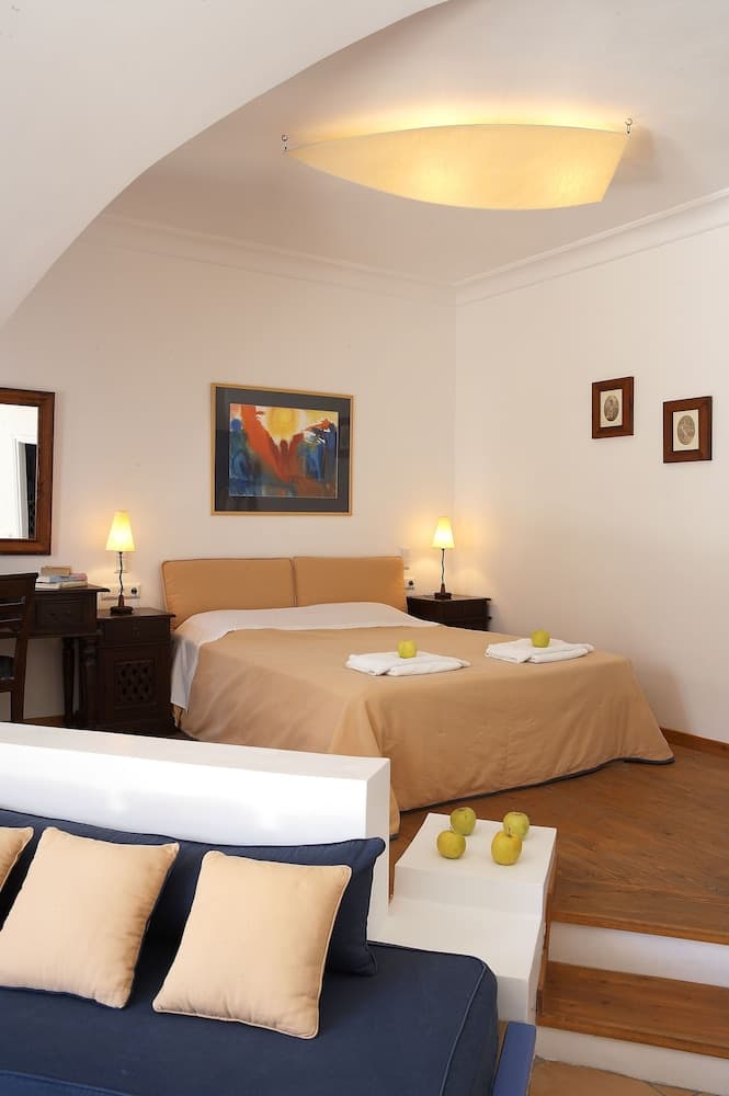 Meltemi Suites, Santorini, photo 6