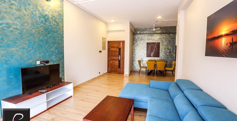 Pink Elephant Tourist Apartment Hotel, Mount Lavinia, photo 4