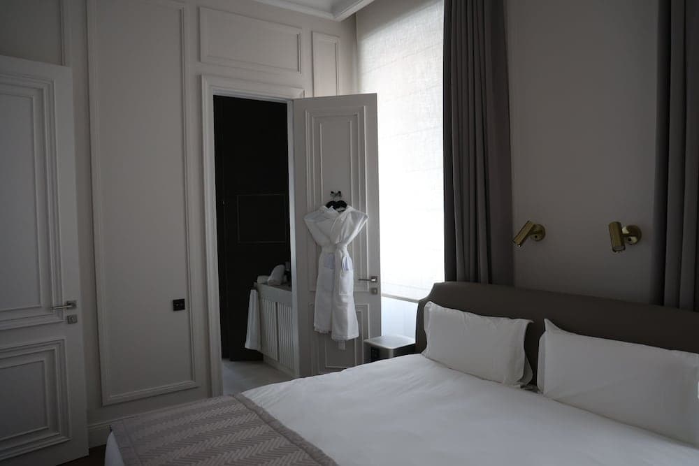Apartments in the old town, Cannes, photo 5